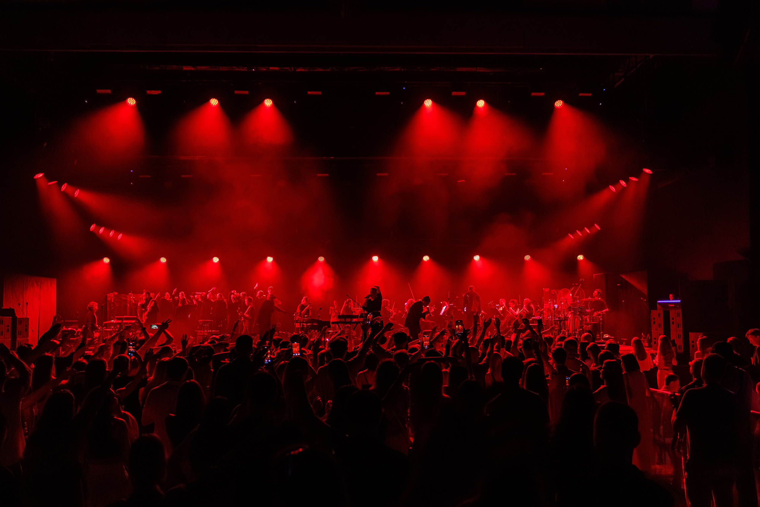 Concert Photography in Dubai — Anton Belyaev Live Performance. Evgen Yatsenko — Photographer in Dubai