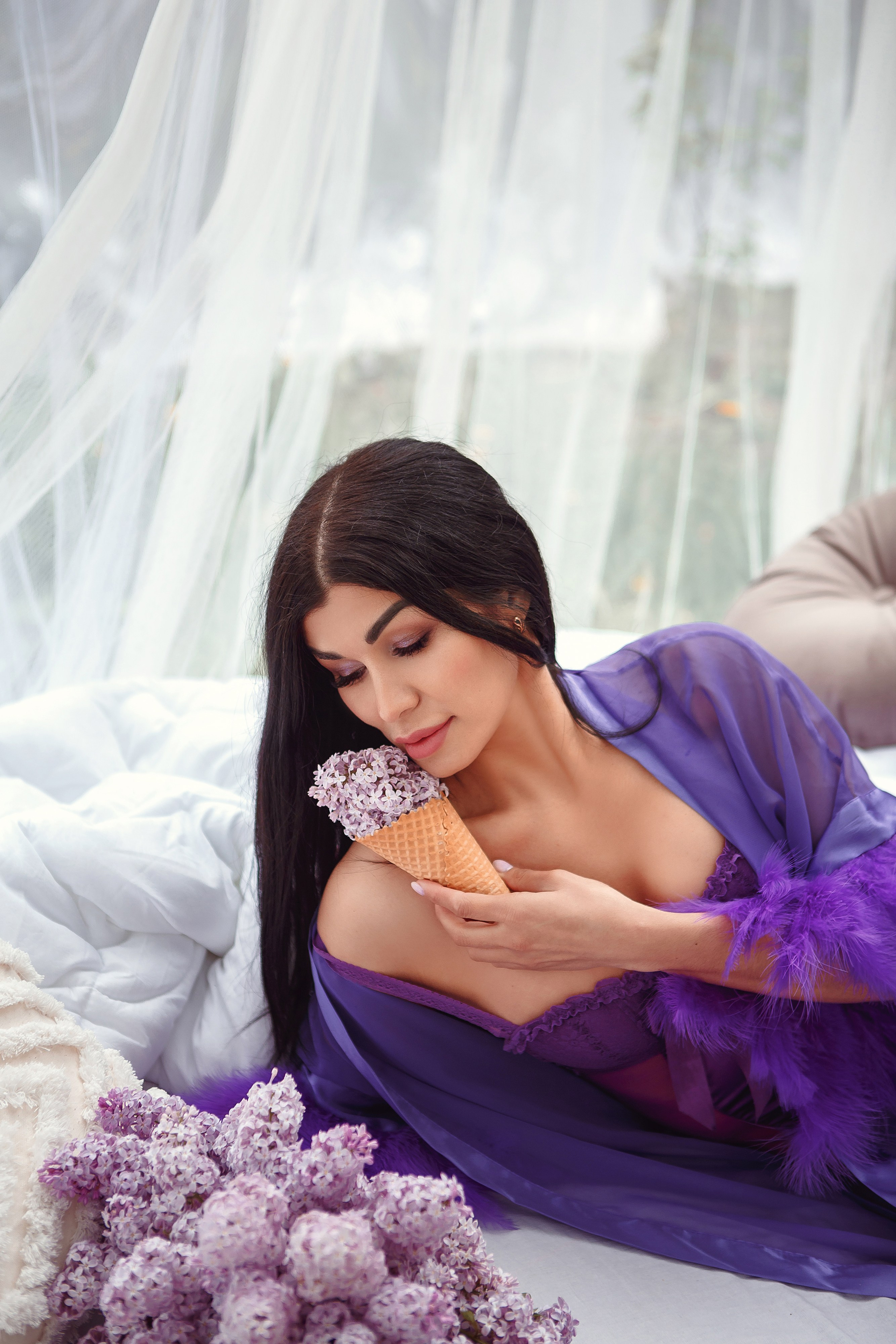 Кровать с сиренью. Фотограф в Иваново и других городах Ирина Сметанкина