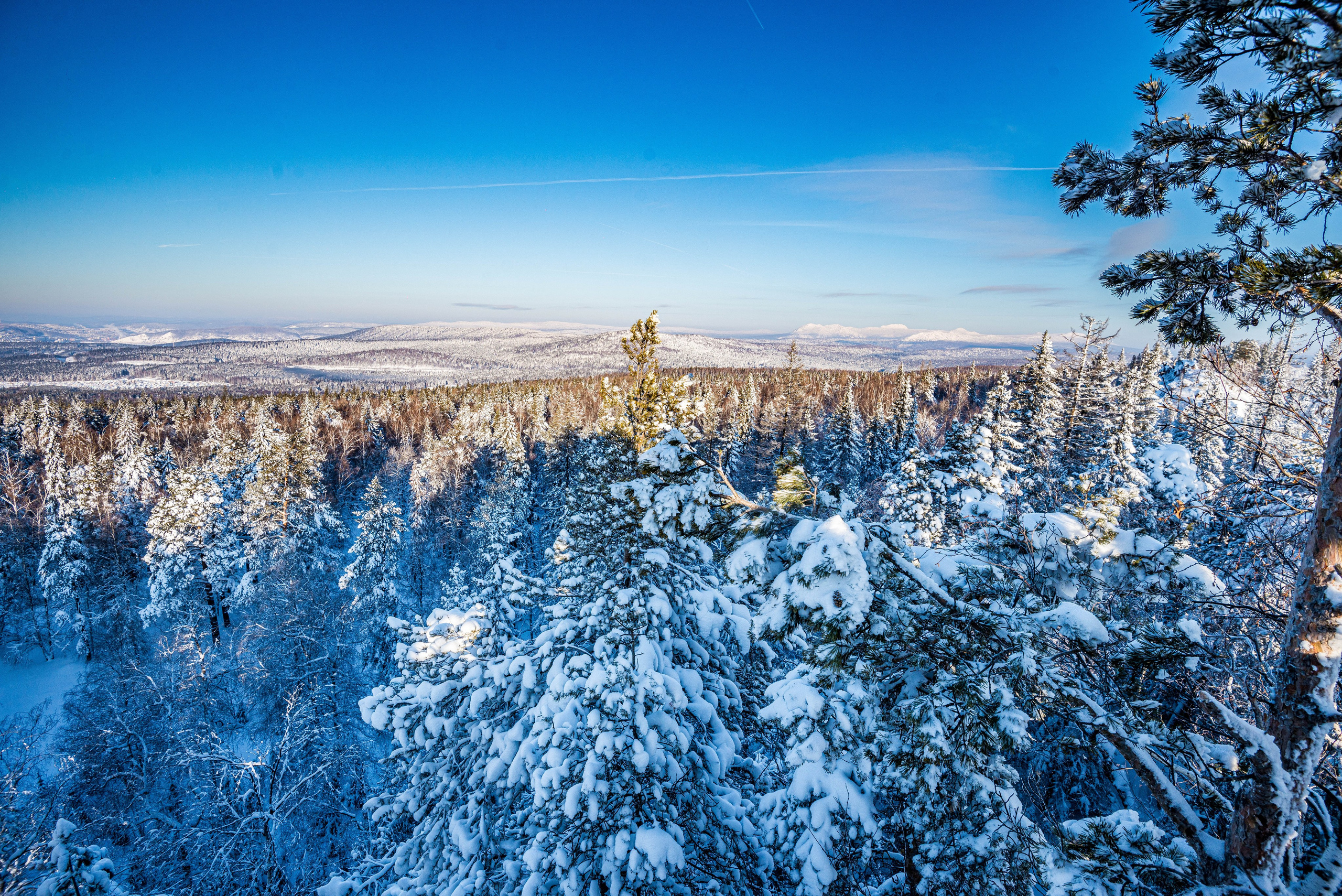 Таганай Семибратка, Парк Бажова, ледяной фонтан 06.01.2024. Свадебный фотограф на Урале Виктор Соколов