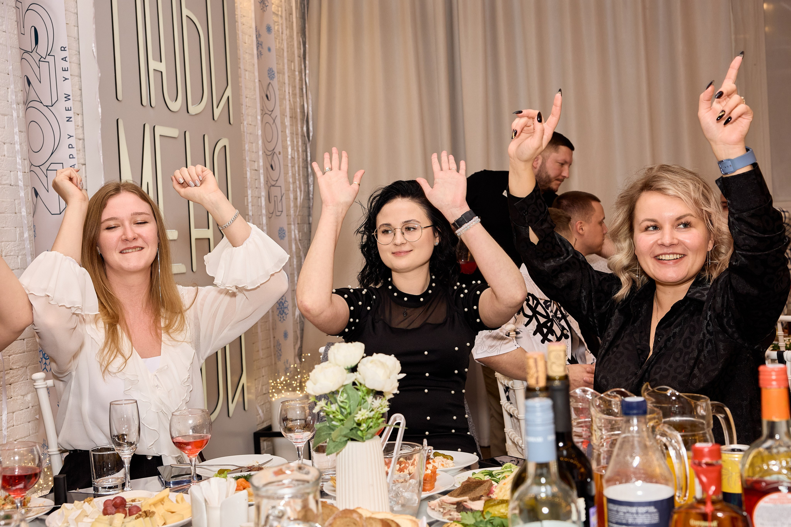 Новогодние корпоративы. Предметный и репортажный фотограф Алексей Кротов