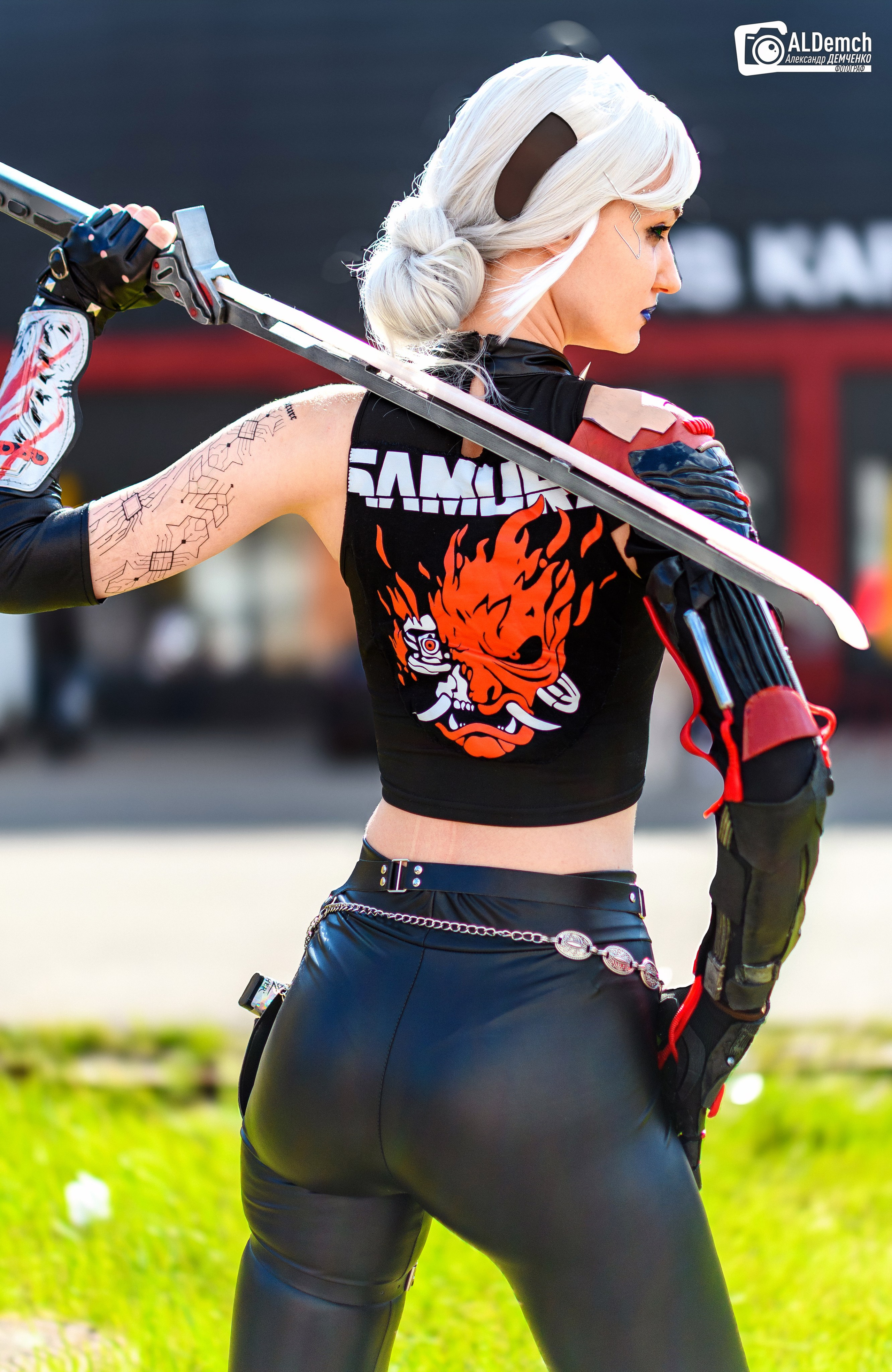 Портретный фотограф в студии и ретушёр в Москве и Дмитрове