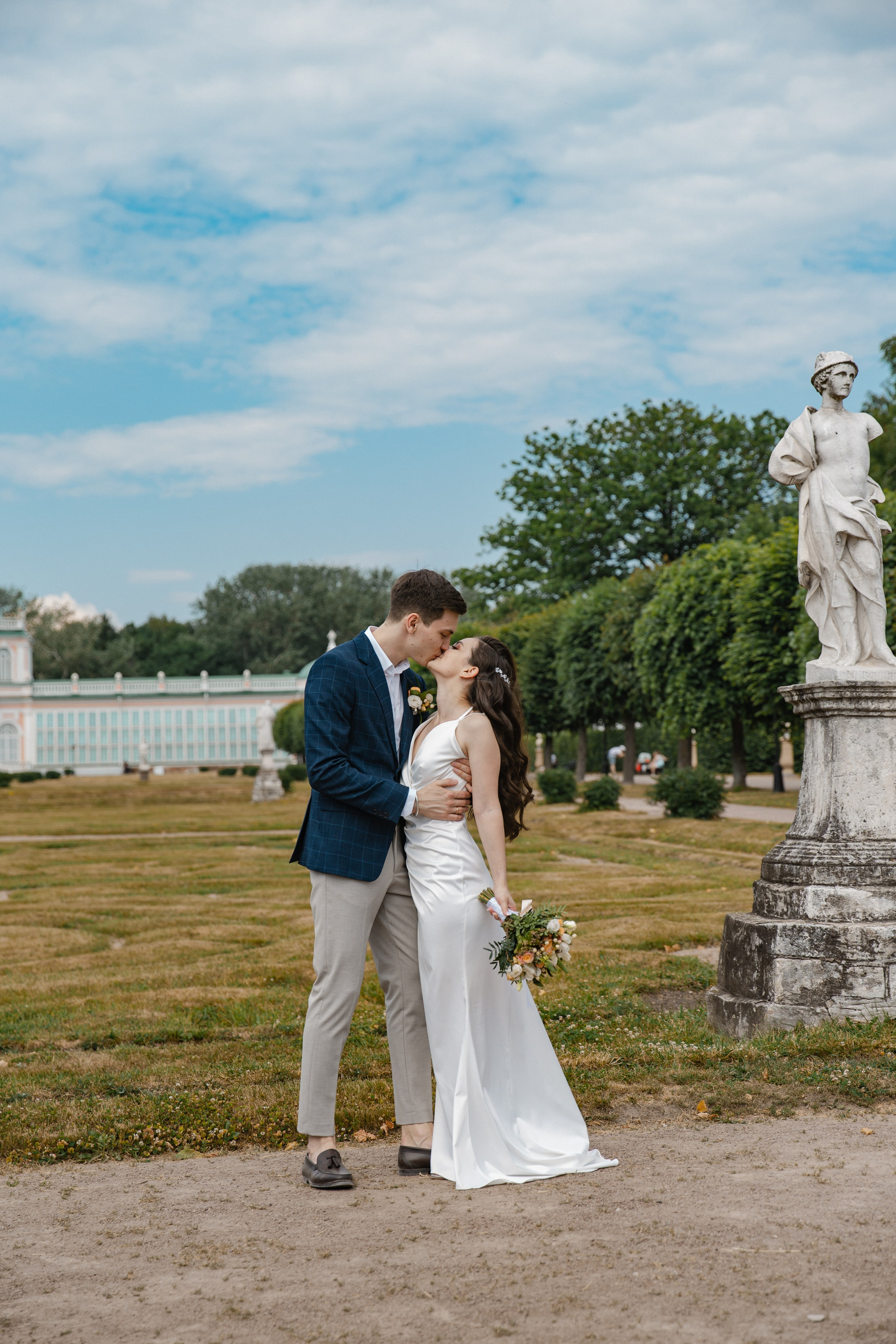 Свадебная фотосессия в усадьбе Кусково. Фотограф и видеограф Анна Домашенко