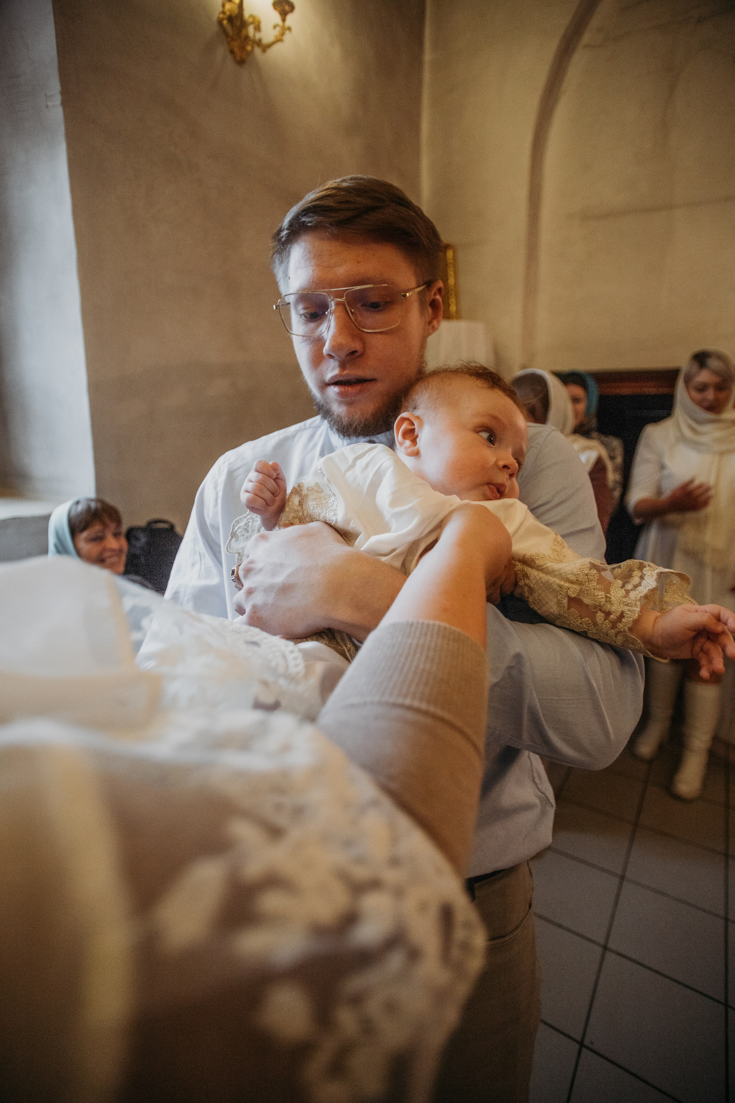 Крещение Аглаи. Венера Гайн. Репортажный фотограф  Тюмень. Обучение фотографии с 0