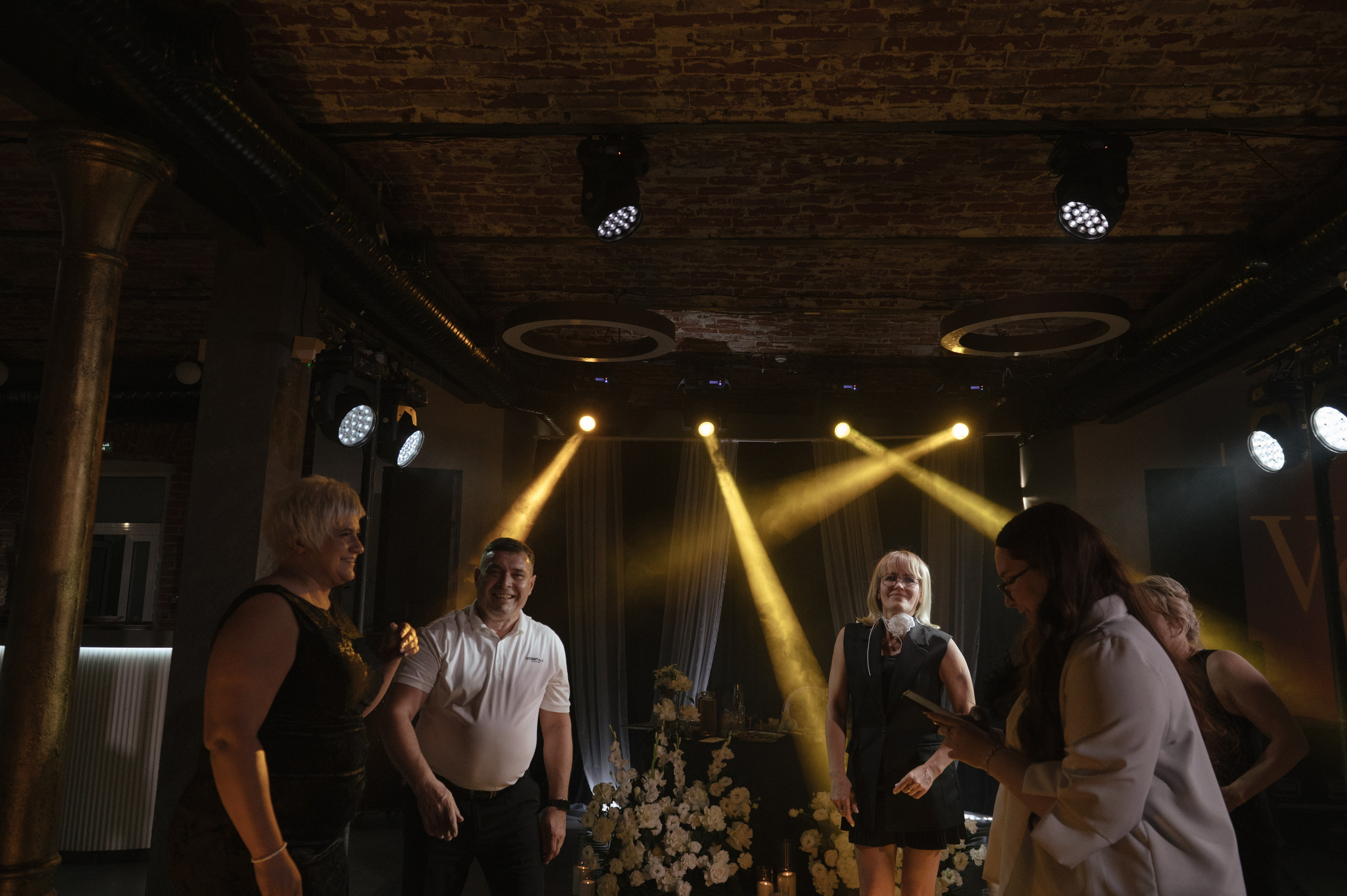 VS. Светлана Варфоломеева, женский и свадебный фотограф в Саратове