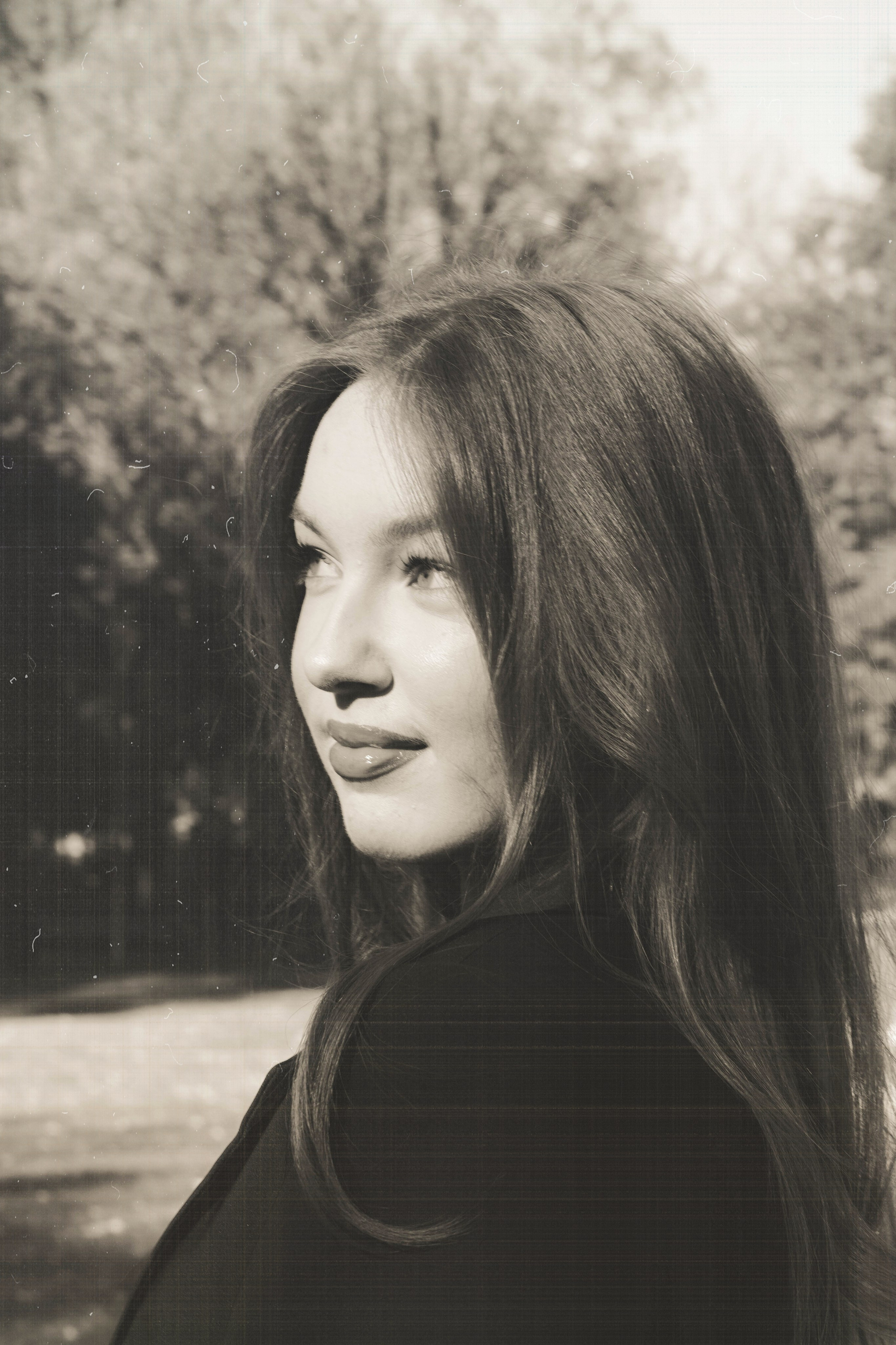 Sofiya. Я — Алёна и я фотографирую красиво (е)