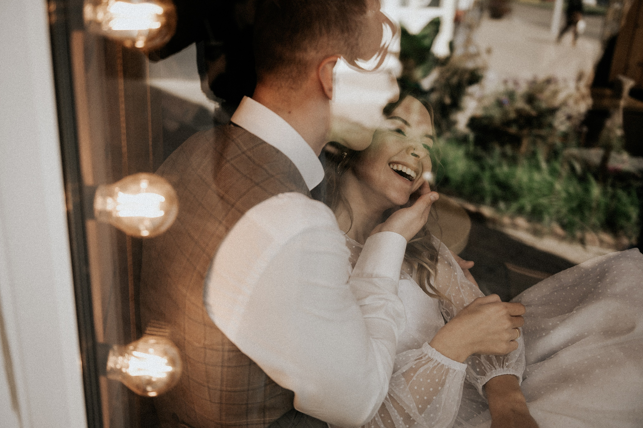 Свадебные фотографии. Фотограф в Барнауле Дарья Бутурлакина. Люби.Цени.Касайся