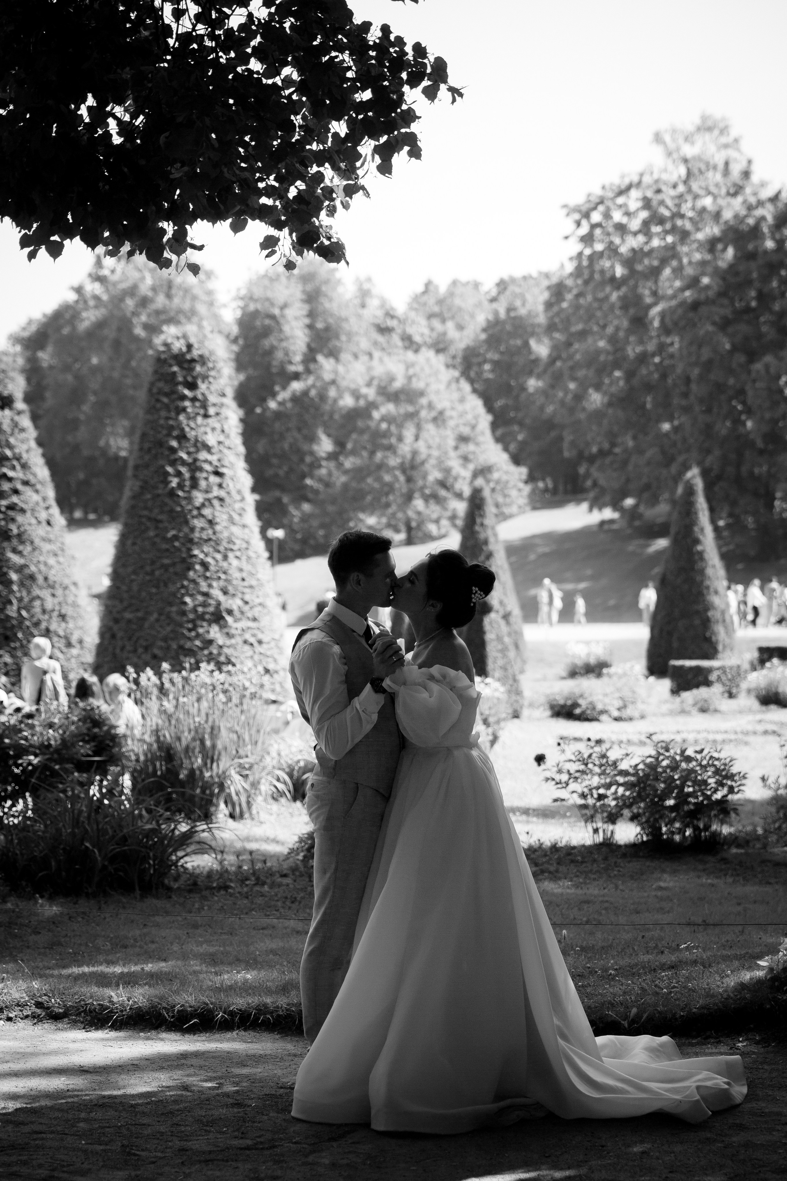 ДВОРЕЦ № 4 Петергоф | Июль, Нижний парк. Свадебный фотограф в Санкт-Петербурге Полина Корзухина