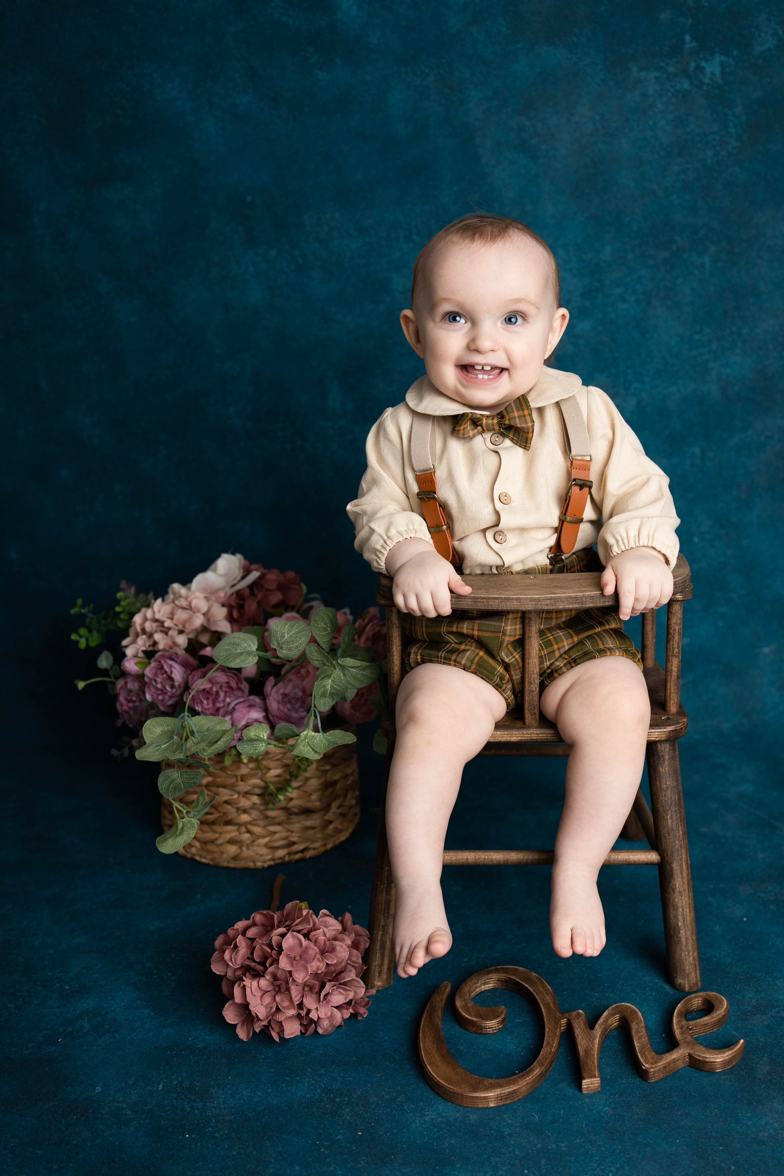 От 9 месяцев  - Фотограф новорожденных: магия детства в каждом снимке. Фотограф новорожденных: волшебные моменты первых дней жизни