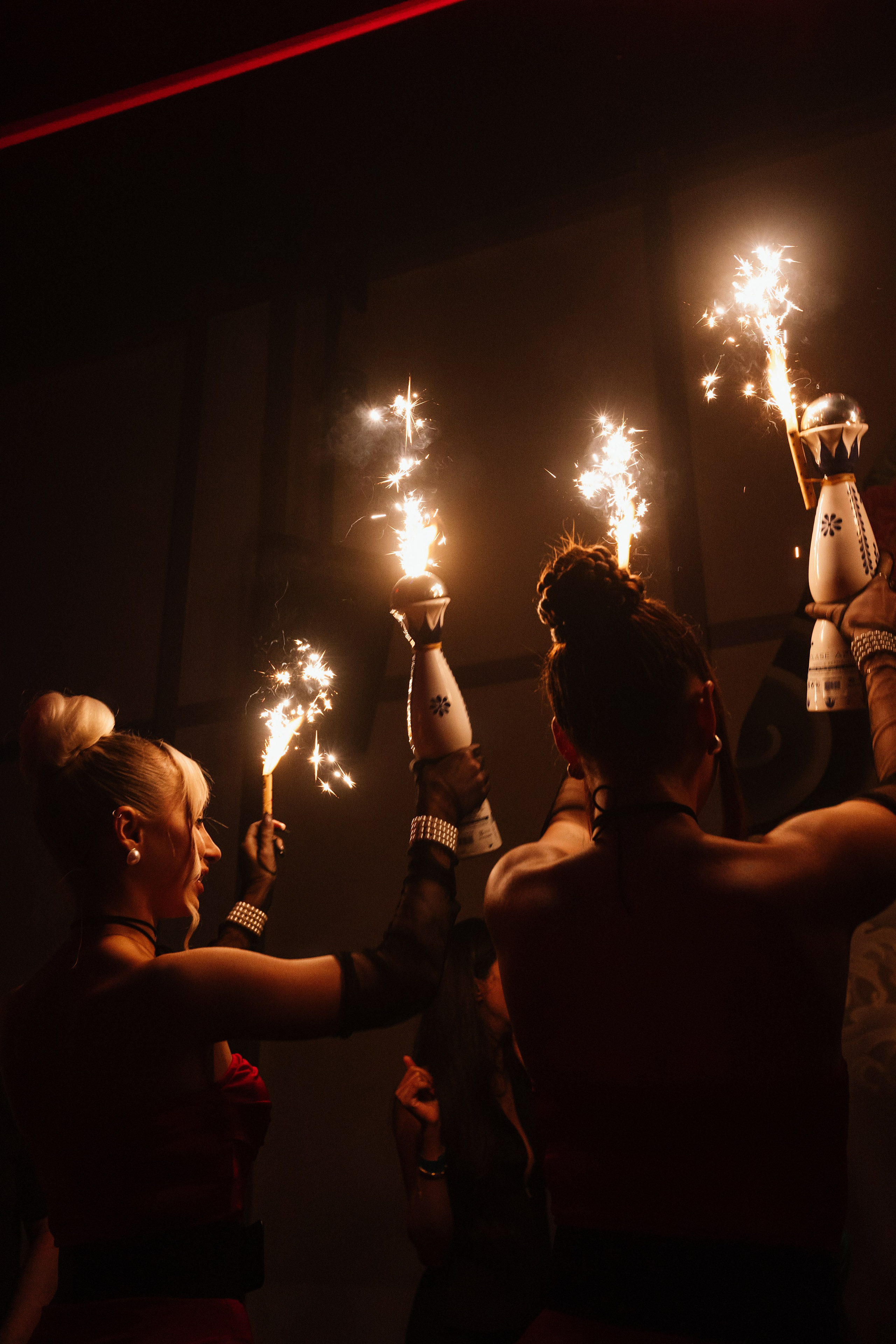 Nightlife Photography in Dubai — Persis Club Party Shoot. Evgen Yatsenko — Photographer in Dubai