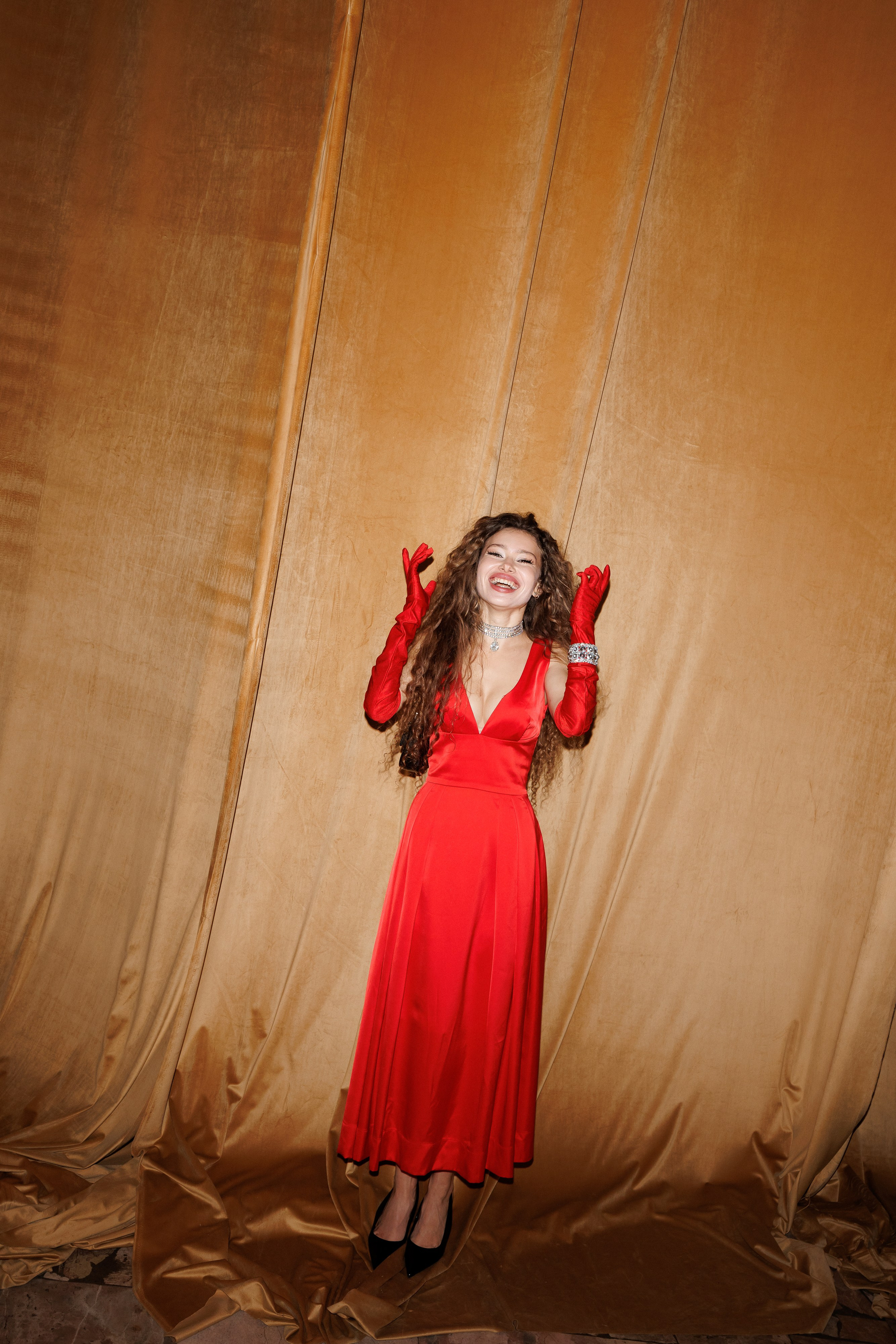 PARISIENNE. Lichi Fashion show. Aleksandr Tsukanov