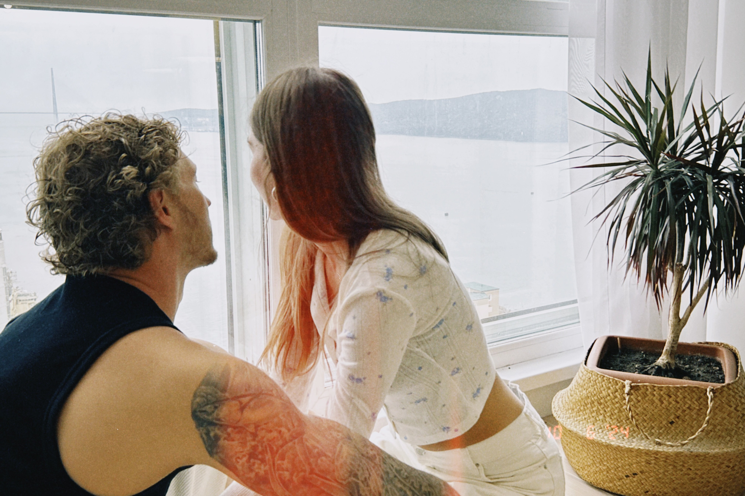 Домашняя репортажная фотоссесия. Портретный, свадебный, репортажный фотограф во Владивостоке Юлиана Джули Фокс