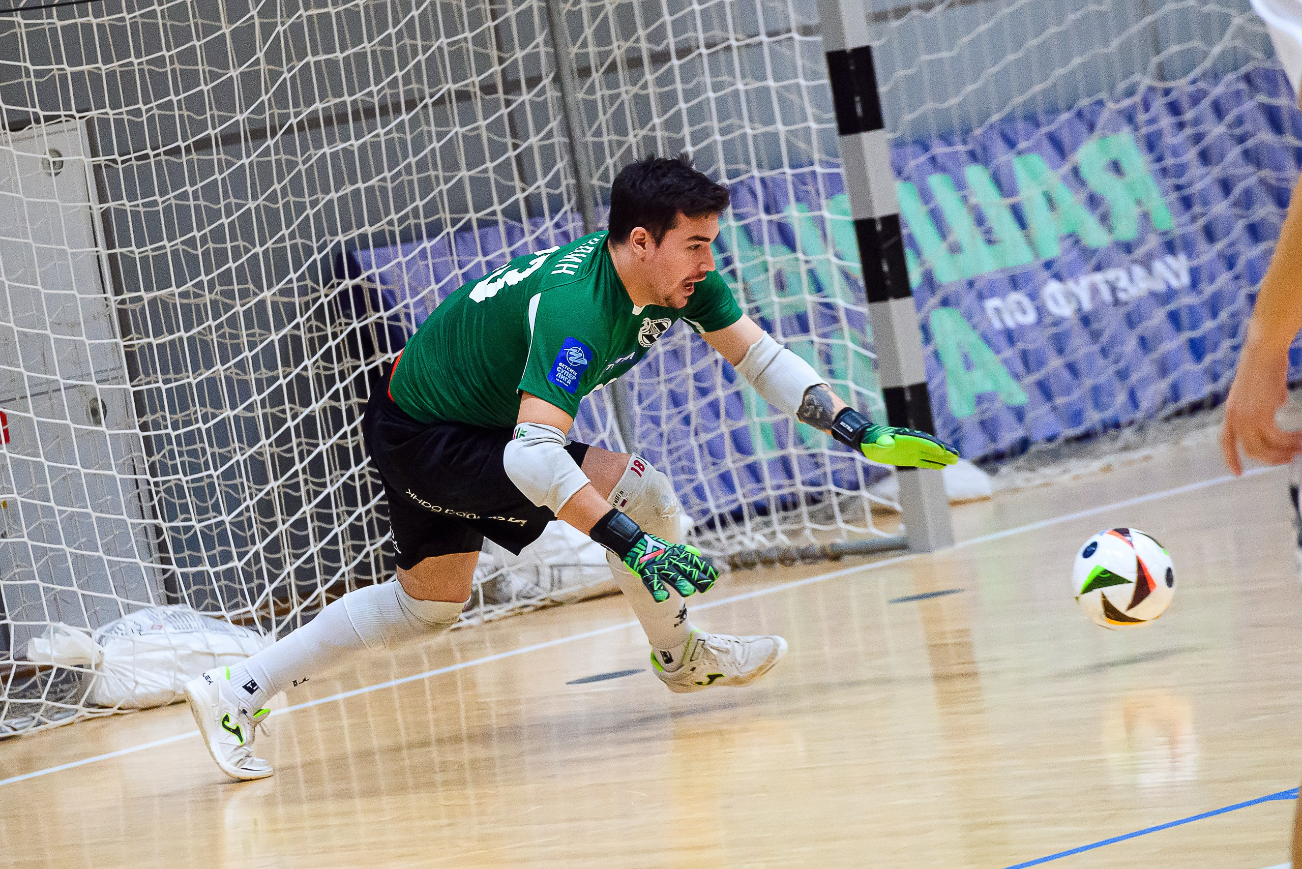 Высшая лига по футзалу — Сезон 2024-2025 — 2ой тур. Репортажный фотограф в Кемерово