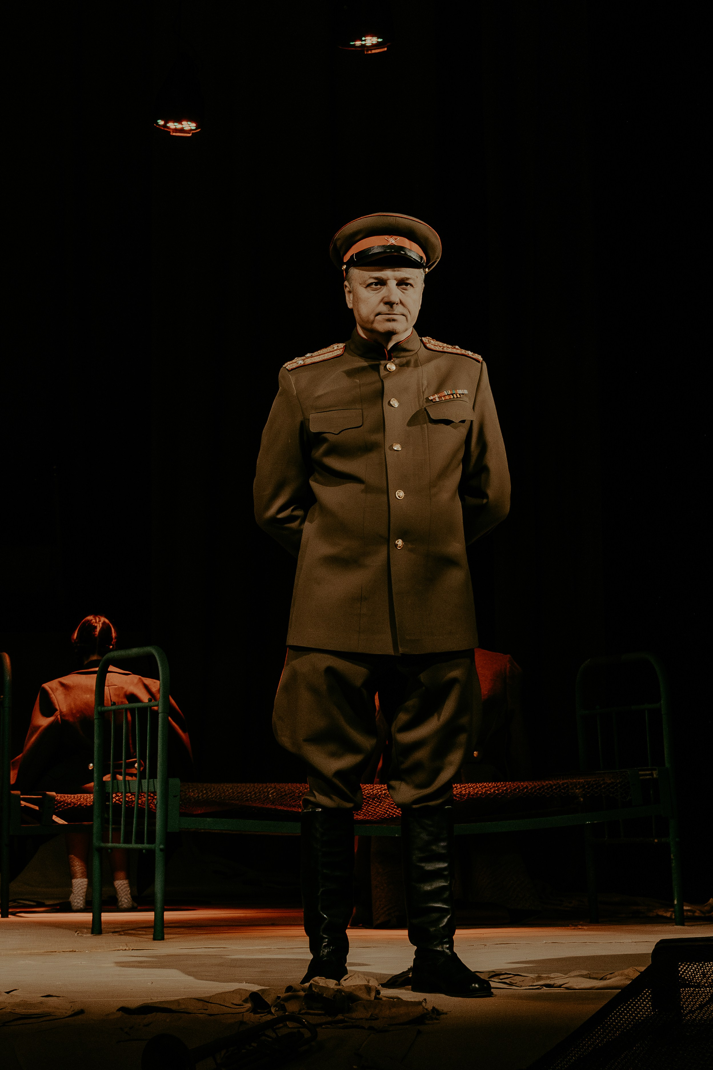 Театр Юного Зрителя " Не покидай меня». Фотограф Марк Файзулин