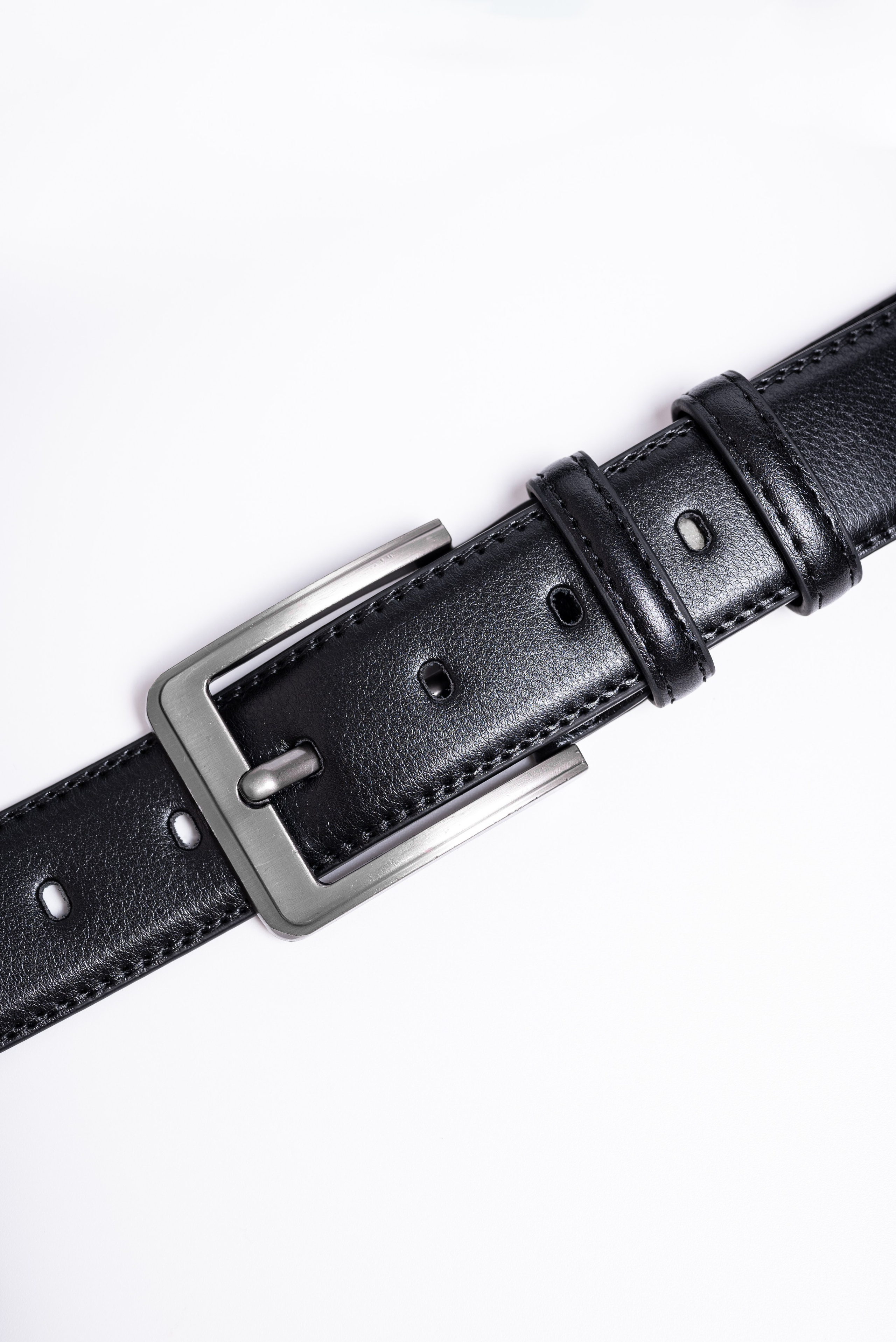 Ремень. Предметный фотограф, фото для маркетплейсов Пятигорск, КМВ