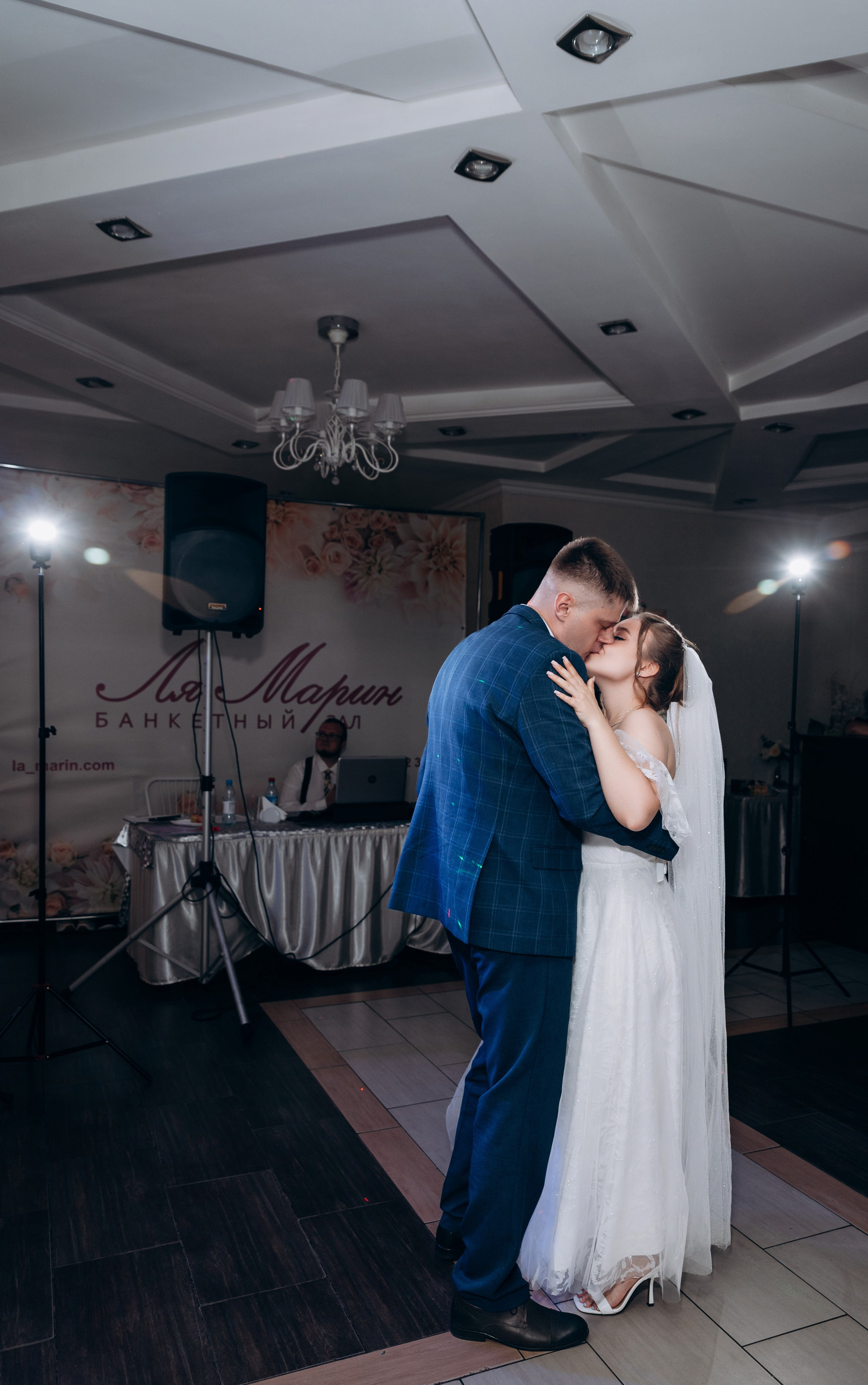 Прогулка, регистрация, банкет. Фотограф в Новосибирске