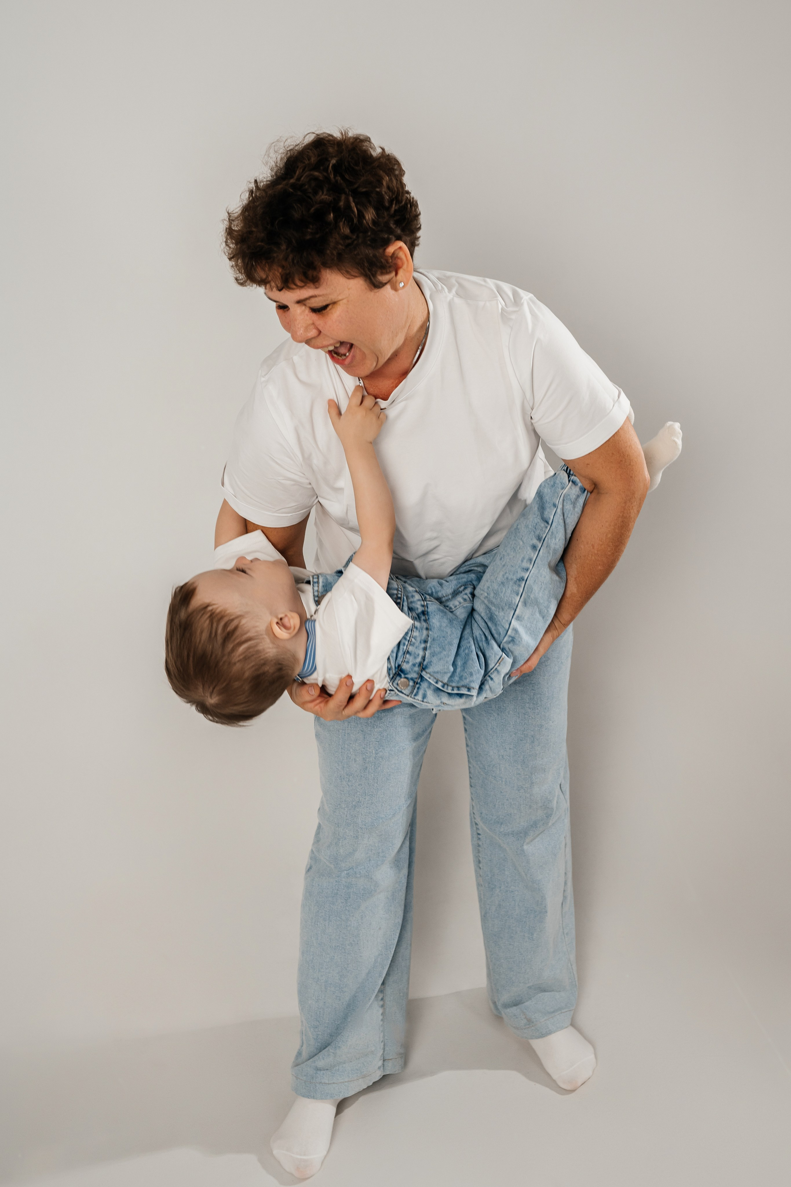 Семейная фотосессия в студии. Фотограф в Каменске-Шахтинском Ольга Сагал