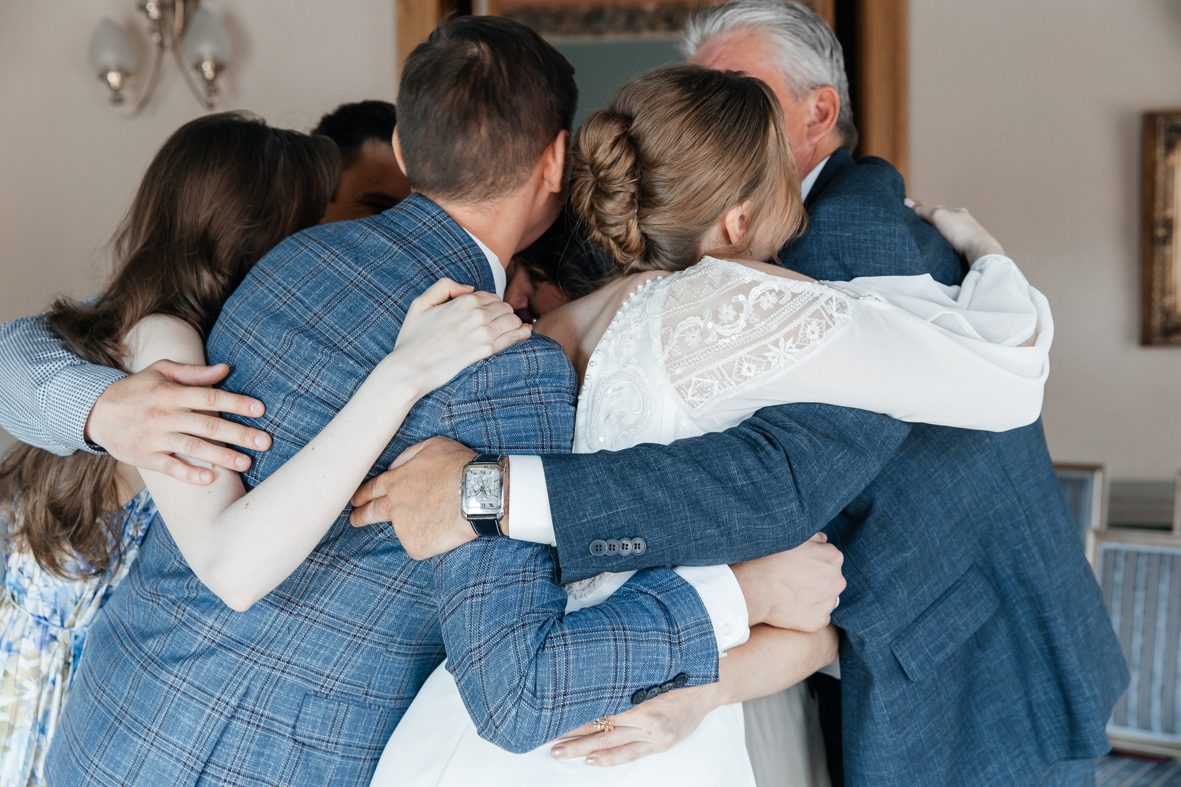 Роспись в Национале. Свадебная фотосессия в отеле Националь. Свадебный фотограф в Москве Элина Ларченкова. Фото, которые цепляют