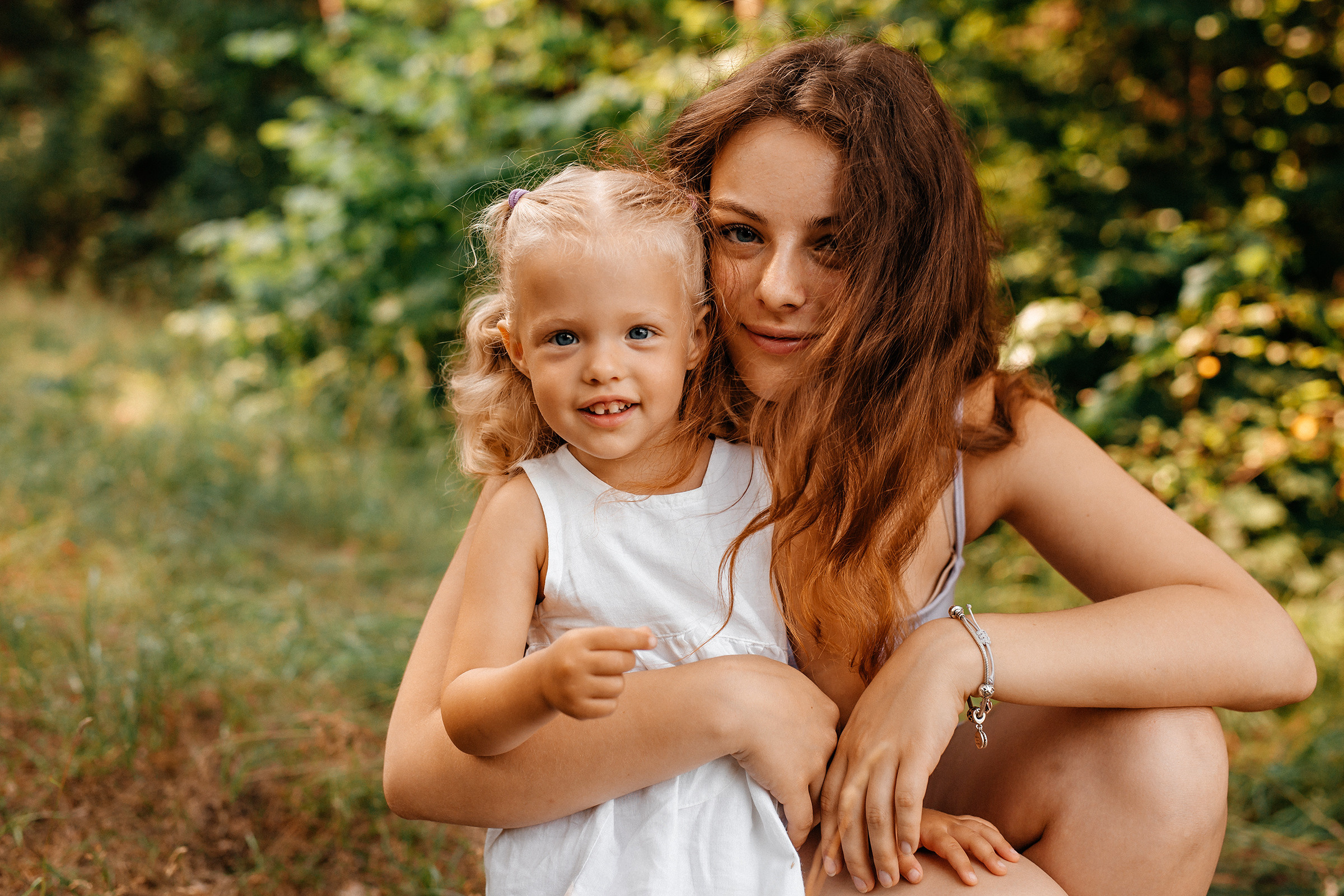 Майя+Андрей=Арина и Ксюша. Семейный фотограф в Минске Саша Павлюк