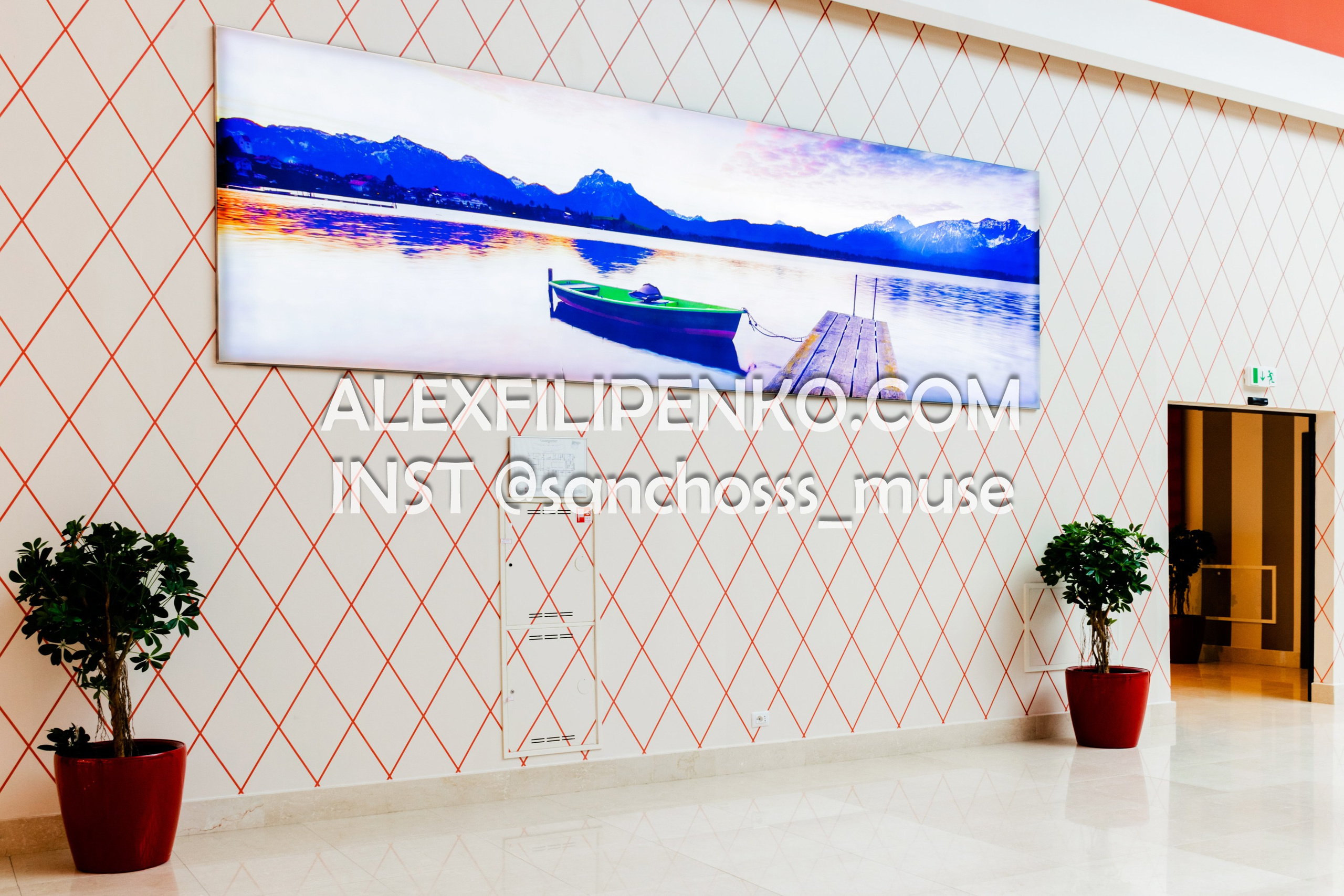 Фотосъемка для рекламного оператора MYD Production в Аэропорту Астаны. Фотограф интерьера недвижимости и архитектуры в Астане