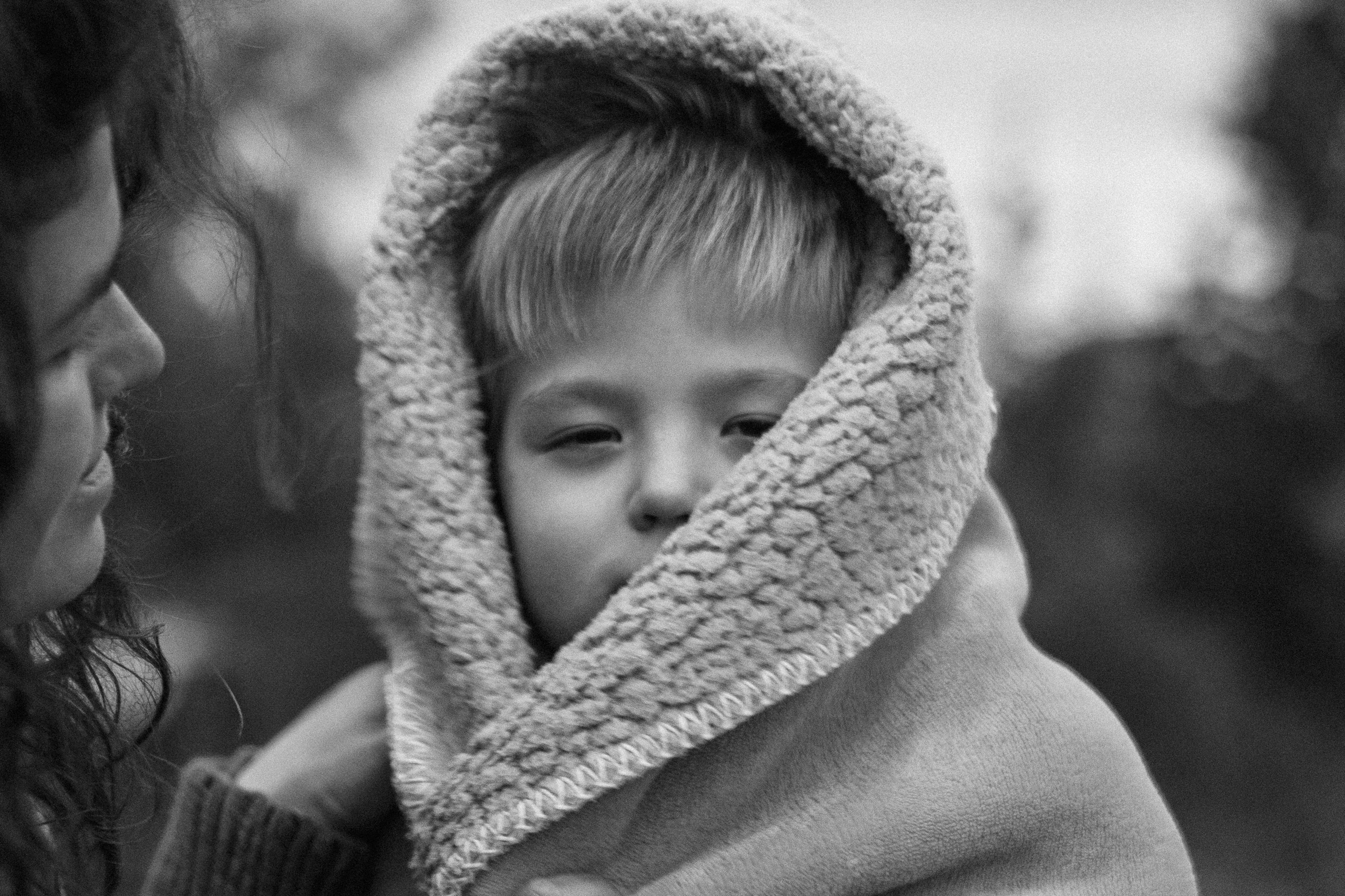 Nastya & Mr. Racoon. Portrait, family and pet photographer in Cyprus, Ksenia Bourdelle
