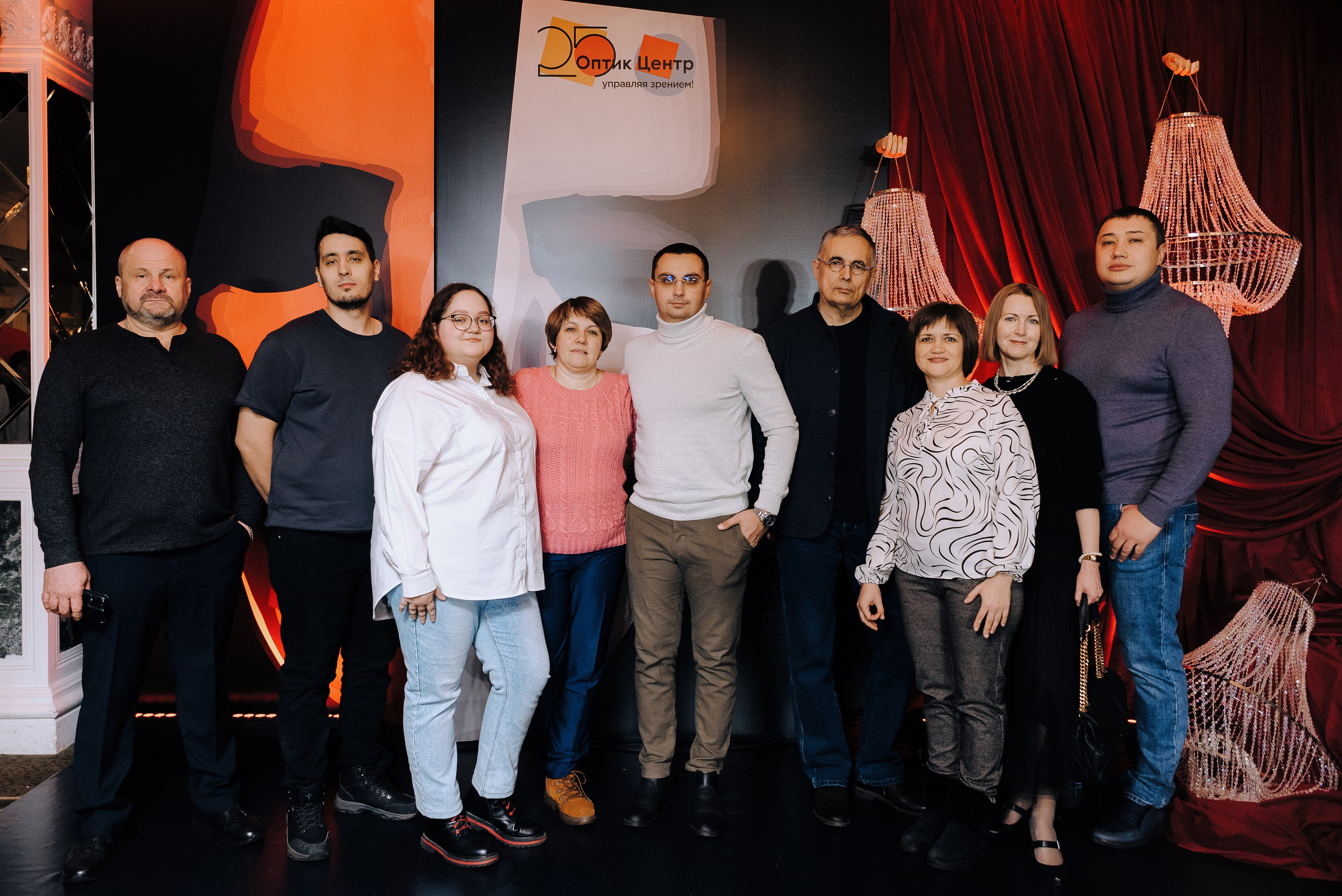 СПЕКТАКЛЬ «ВОЛШЕБНЫЕ ОЧКИ» ОПТИК-ЦЕНТР. Репортажный фотограф Зуев Роман г. Челябинск