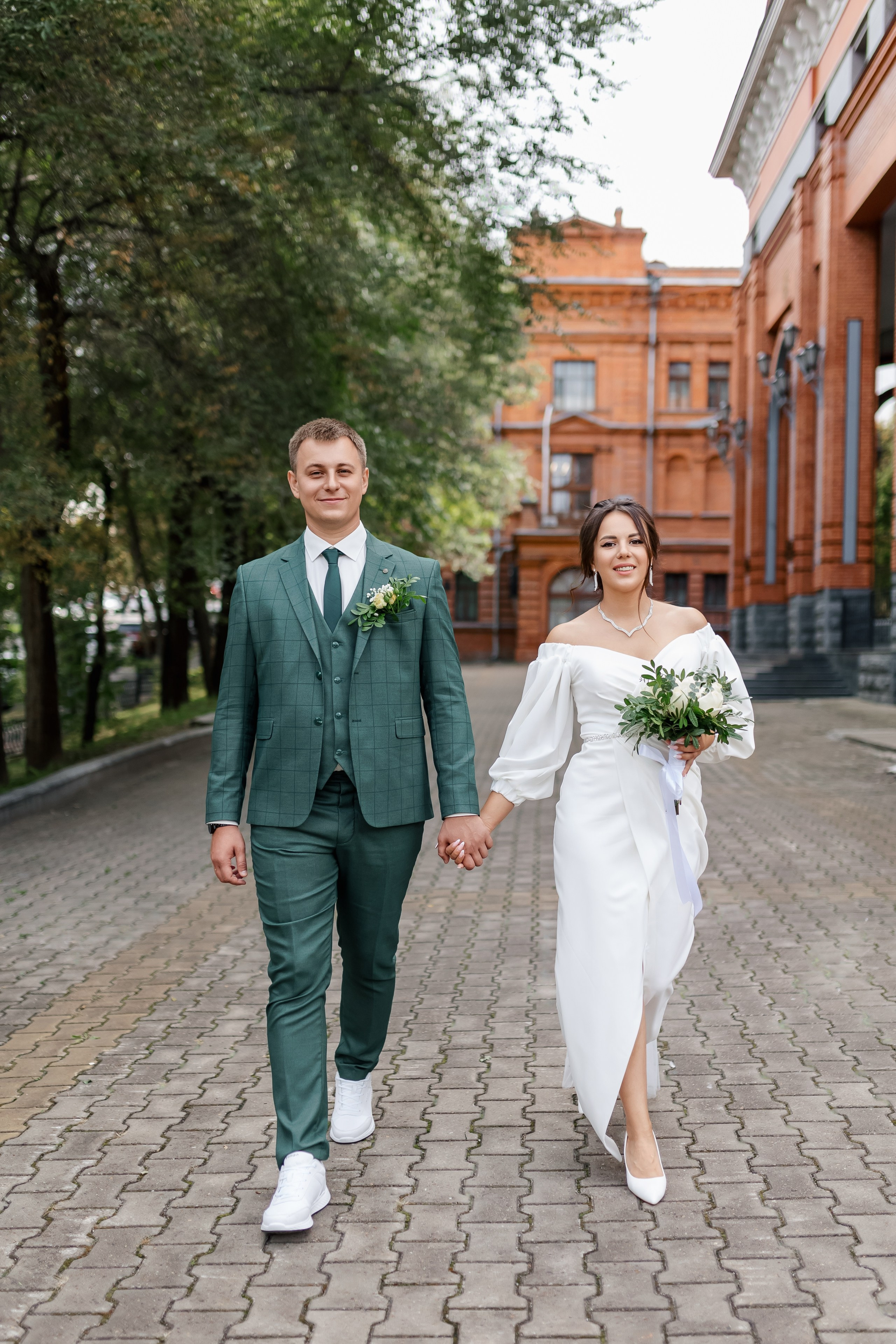 Олег и Юлия. Свадебная прогулка. Свадебный фотограф в Хабаровске