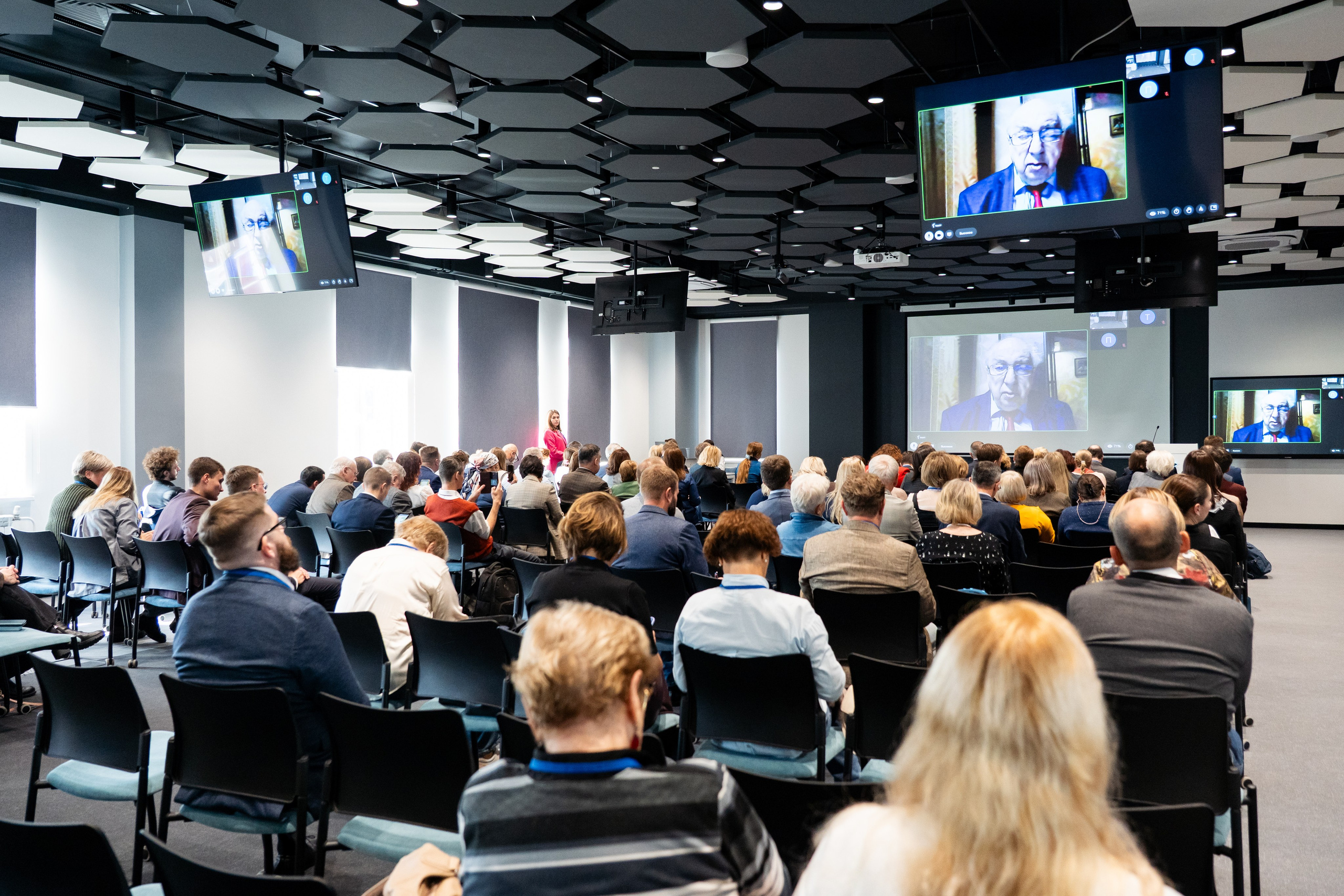 Национальный форум преподавателей истории 2025. Репортажный фотограф в Москве Легкая Софья
