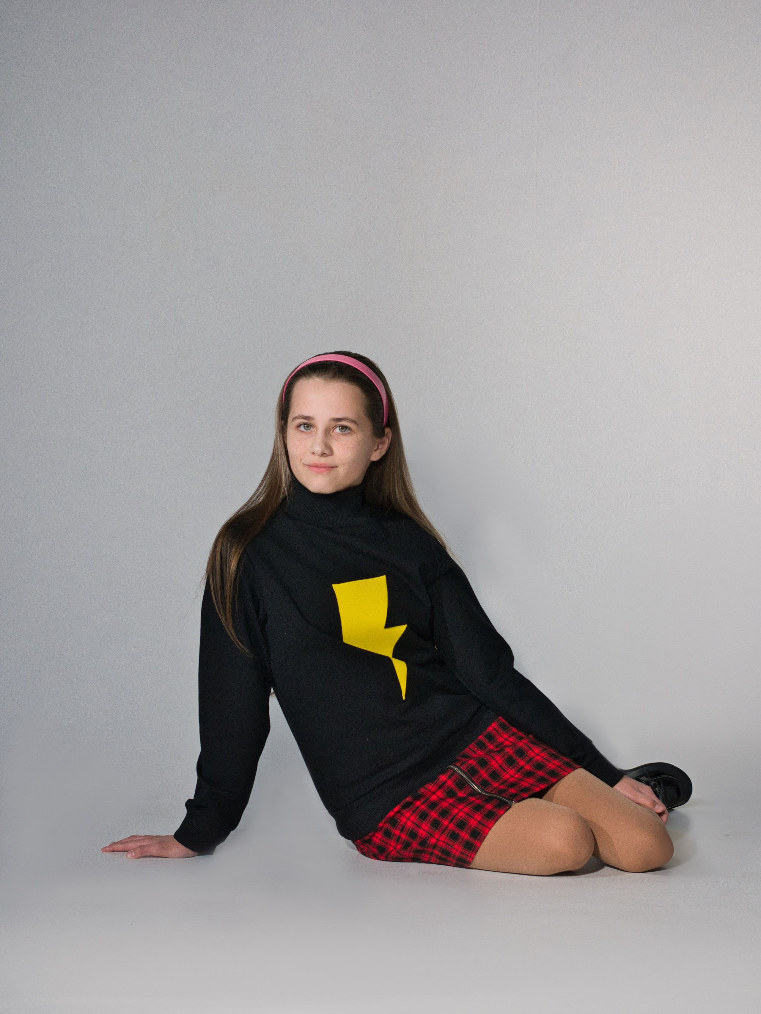 Свитера. Студия КРУГ. Фото и видеосъемка, видеомонтаж