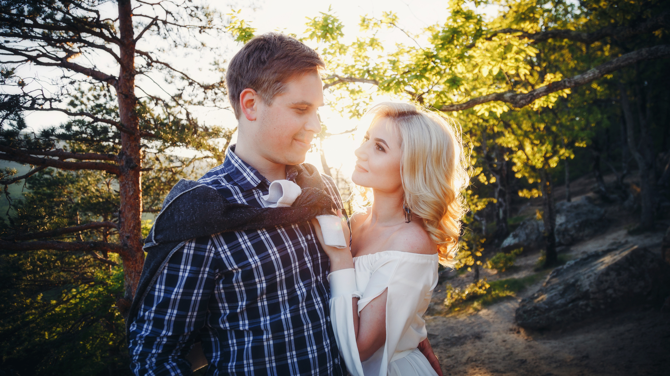 Свадебная фотосьемка. Выездная love-story фотосессия.