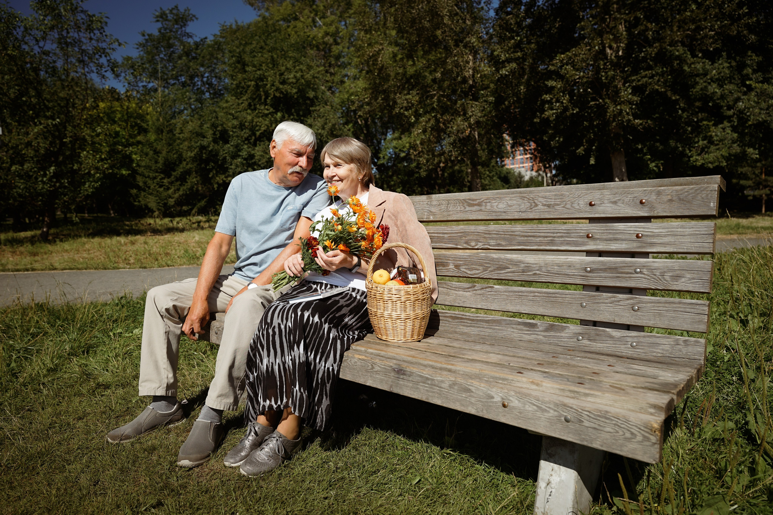 Фотосессия большой семьи в парке