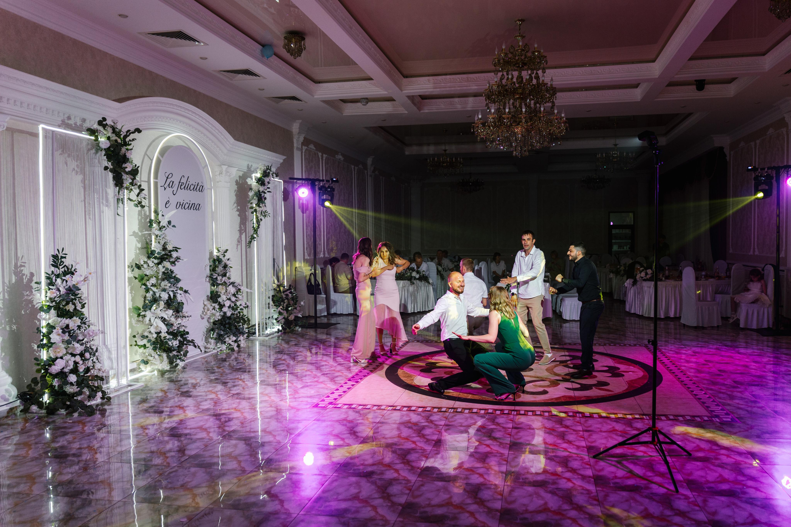 Захар и Ангелина. Свадебный фотограф в Пятигорске и КМВ Софья Аджикеримова