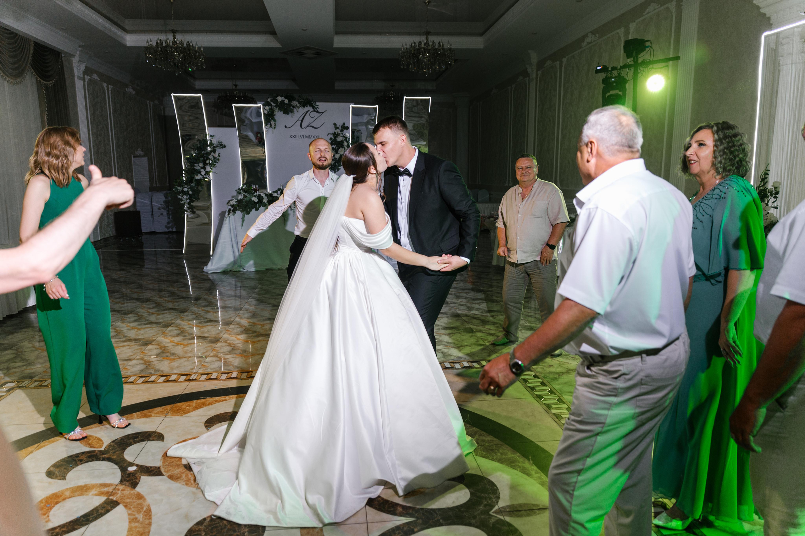 Захар и Ангелина. Свадебный фотограф в Пятигорске и КМВ Софья Аджикеримова