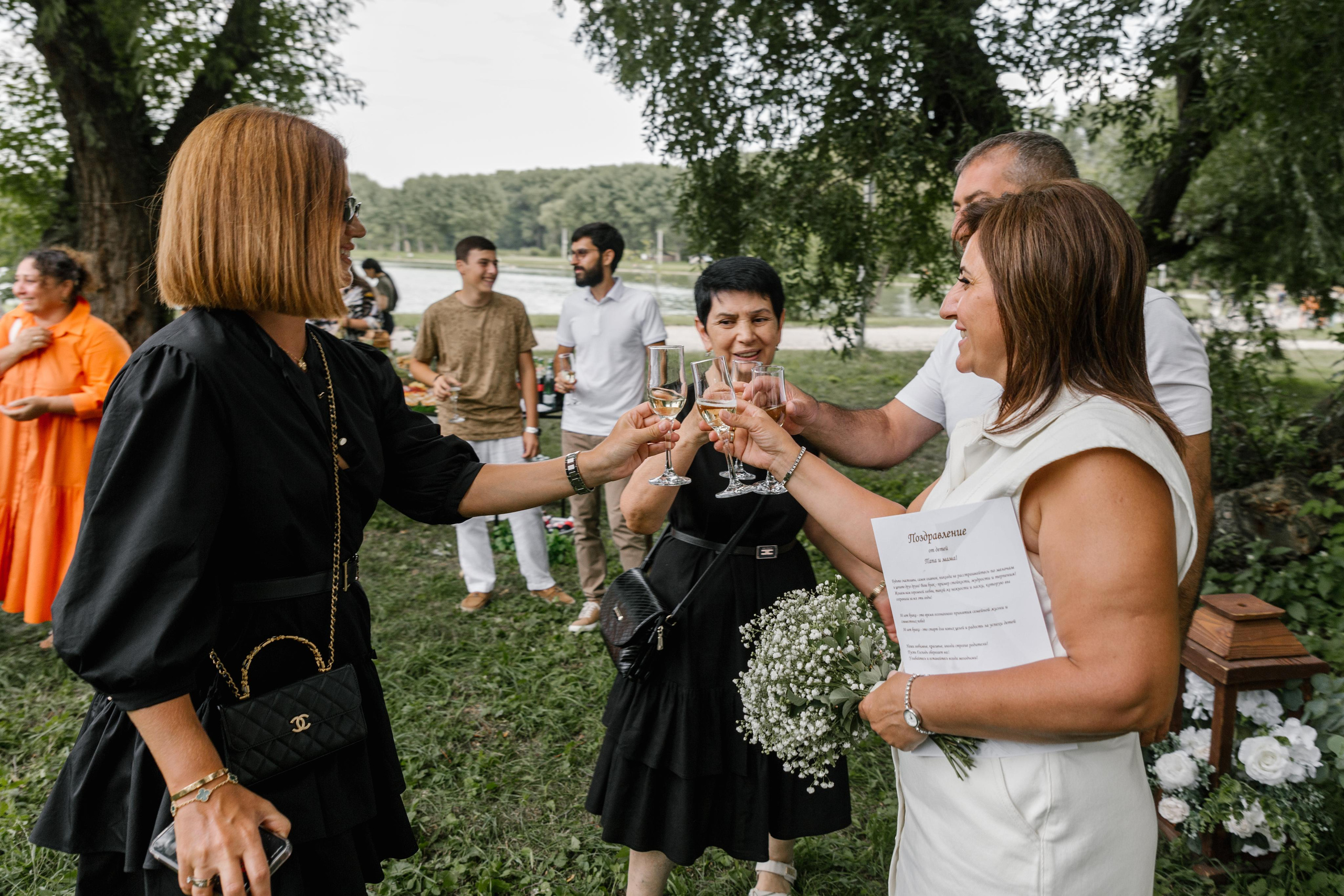 Сюрприз на 30 лет брака. Свадебный фотограф в Пятигорске и КМВ Софья Аджикеримова
