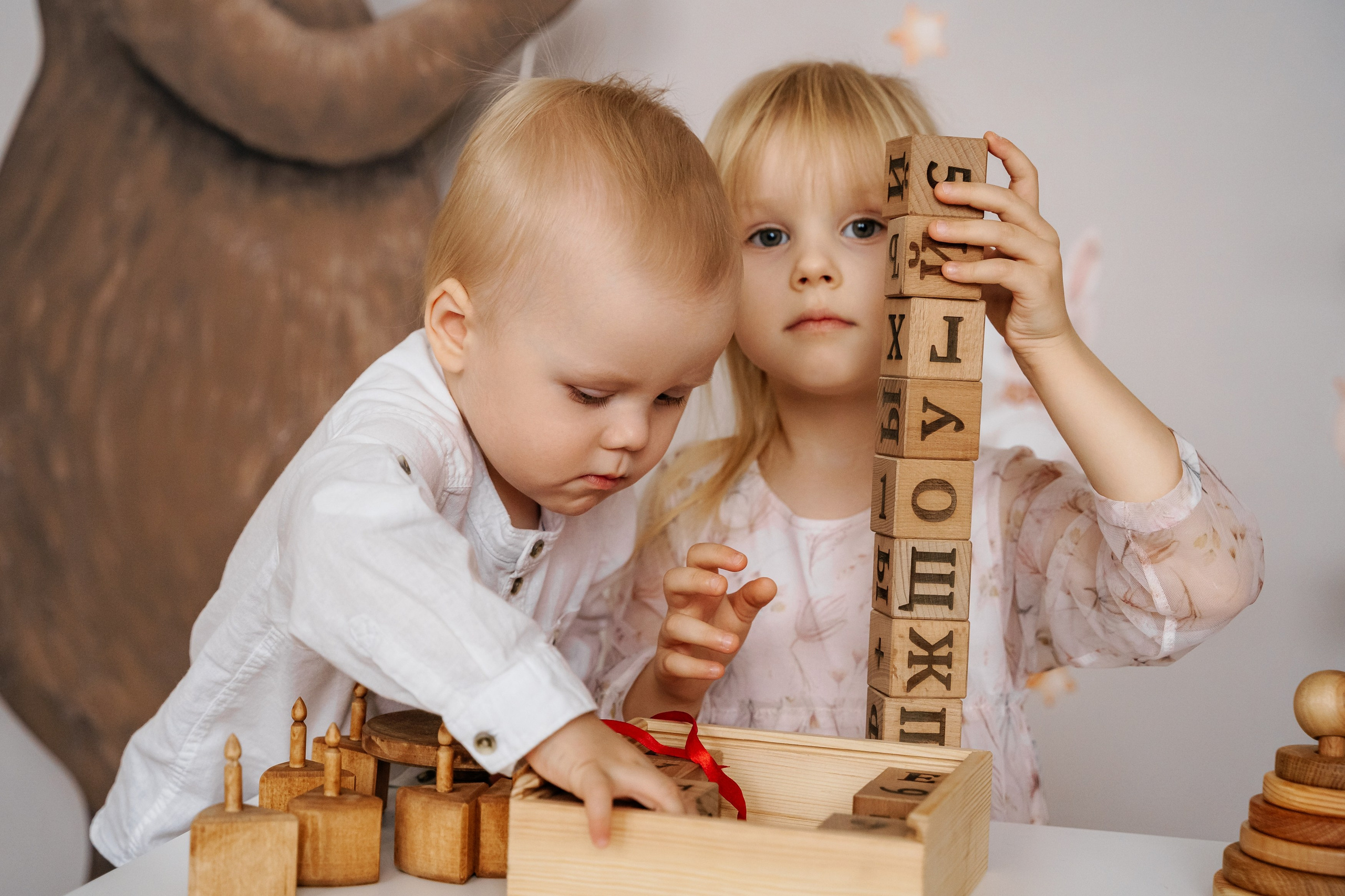 Семейная фотосессия в студии. Семейный и свадебный фотограф Минск Юрий Прилепов. Выпускные альбомы!
