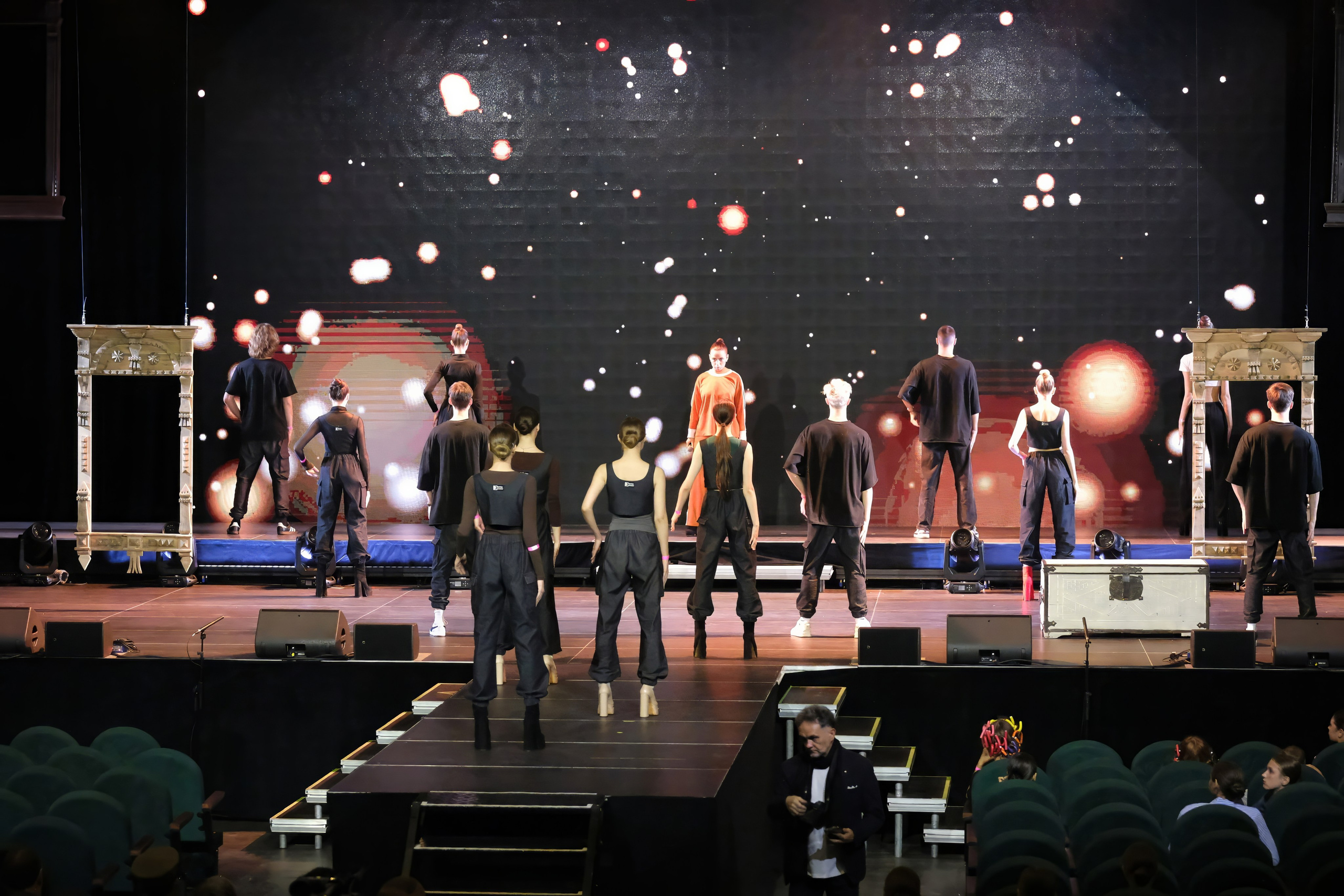 Подиумный спектакль «Стиль Надежды». Добро пожаловать в студию «Цифровой скульптор»  где искусство встречается с технологиями!