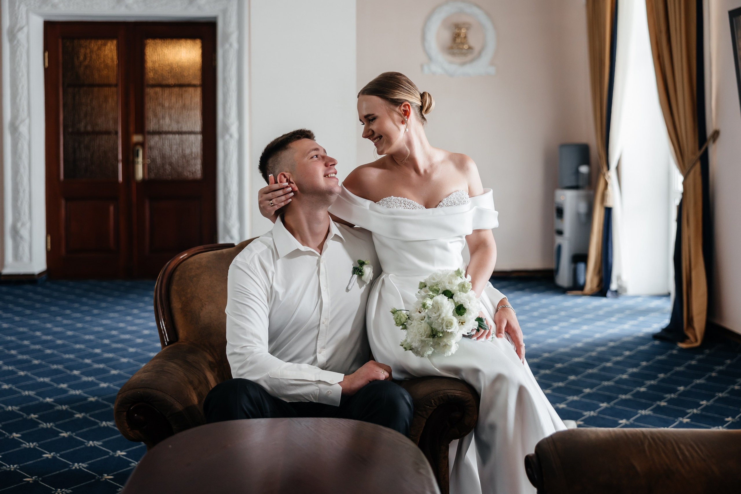 Анонс свадьбы Юлии и Игоря. Городская лавстори в Севастополе. Свадебный фотограф в Крыму и Севастополе Ольга Баскакова