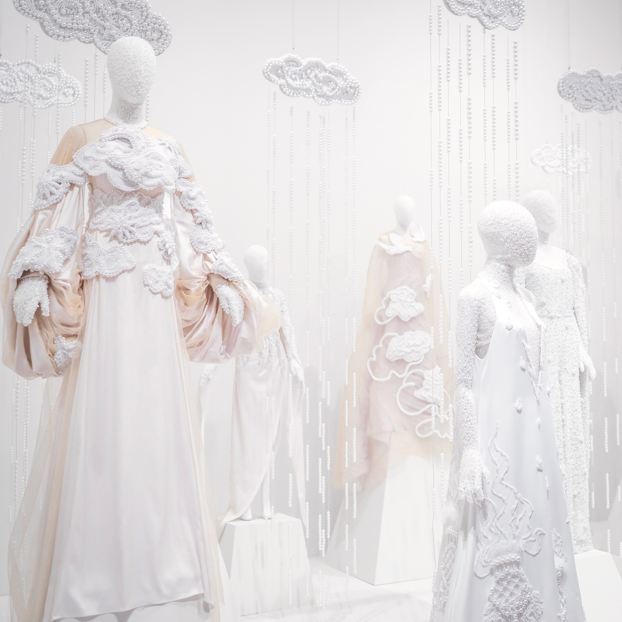 Выставка «Сны Алёны»