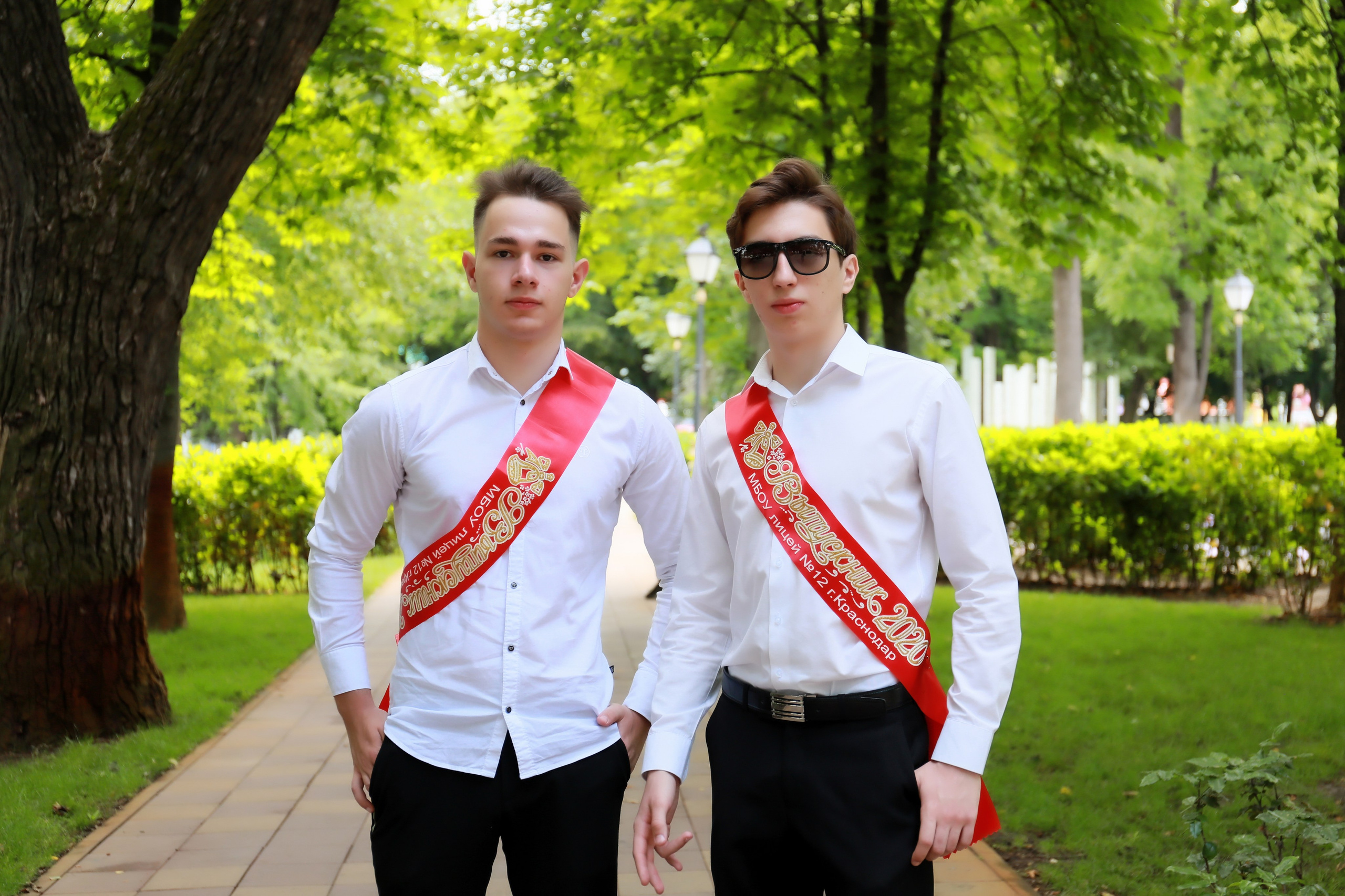 Вручение аттестатов (12 лицей). Детский семейный фотограф Краснодар