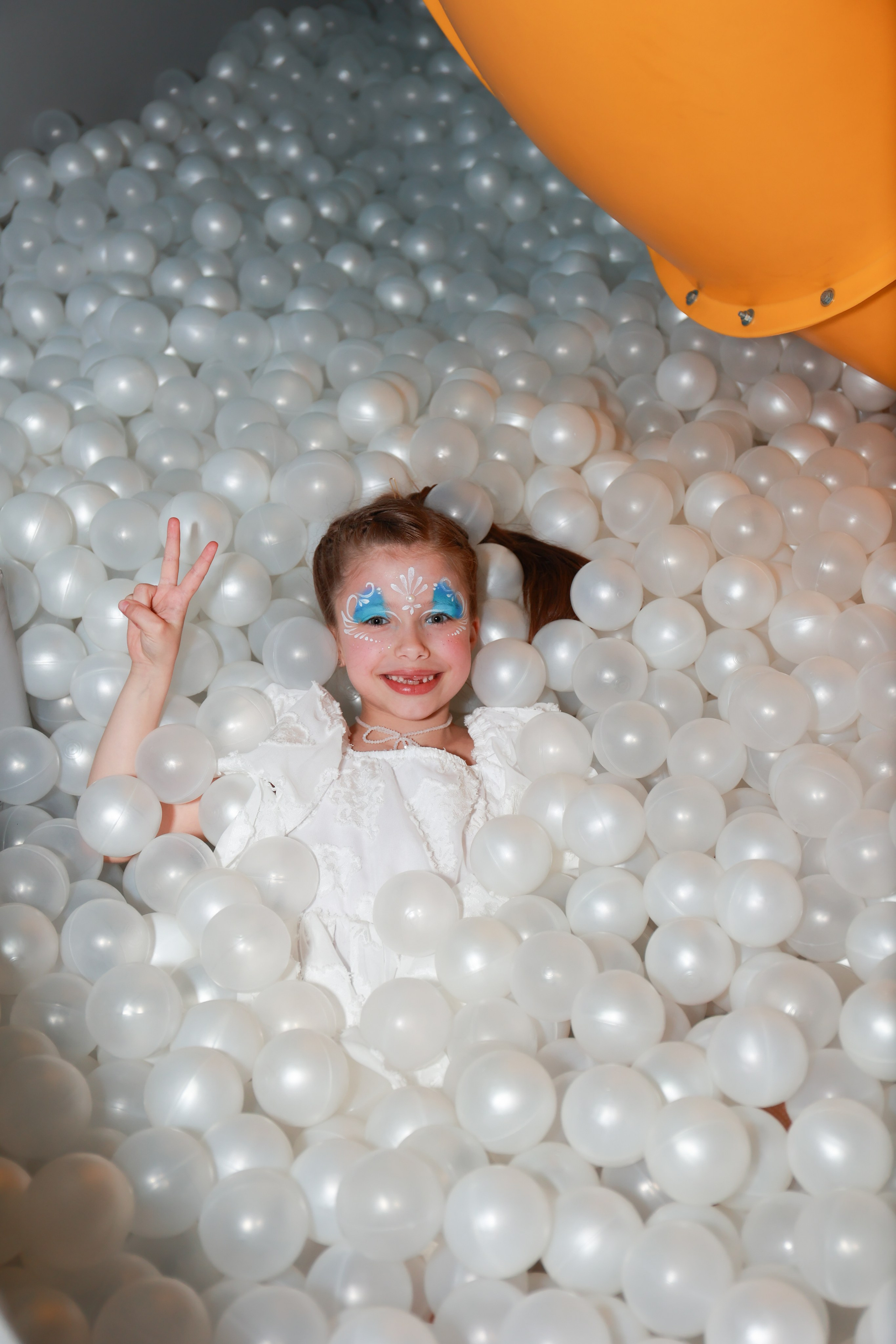 Выпускной в Fantasy Hall. Детский семейный фотограф Краснодар