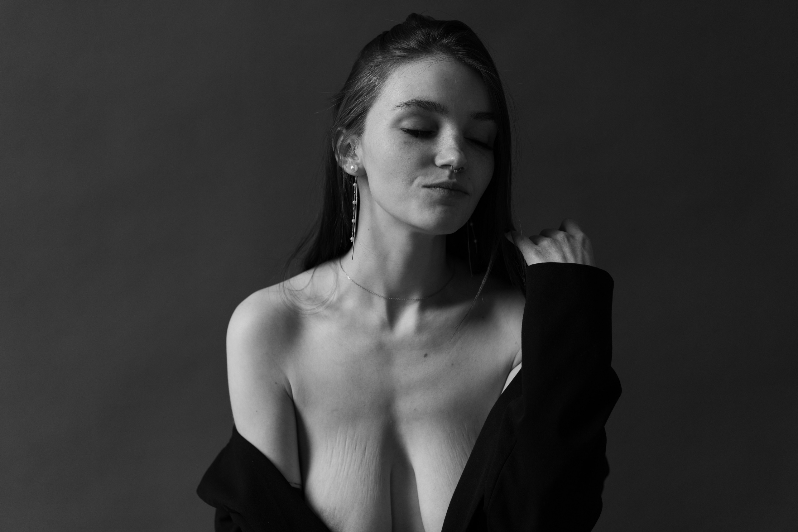 Чувственный женский портрет. Фотограф Елизавета Потешкина