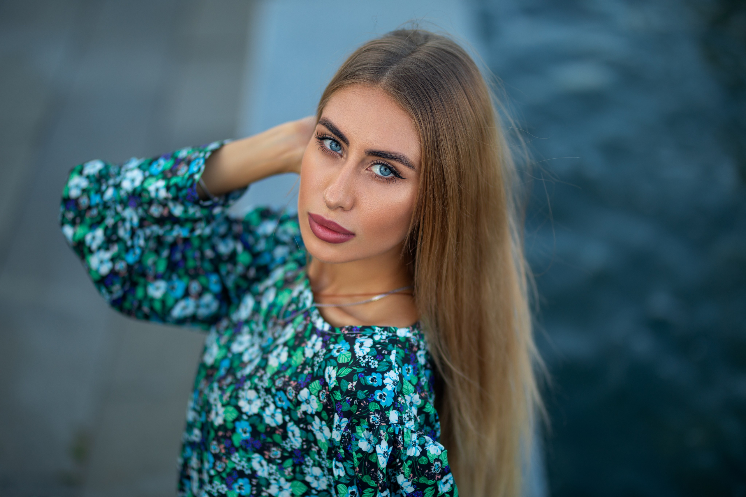 Прогулочный фотосет с Яной в формате для «себя» на улицах города Воронежа