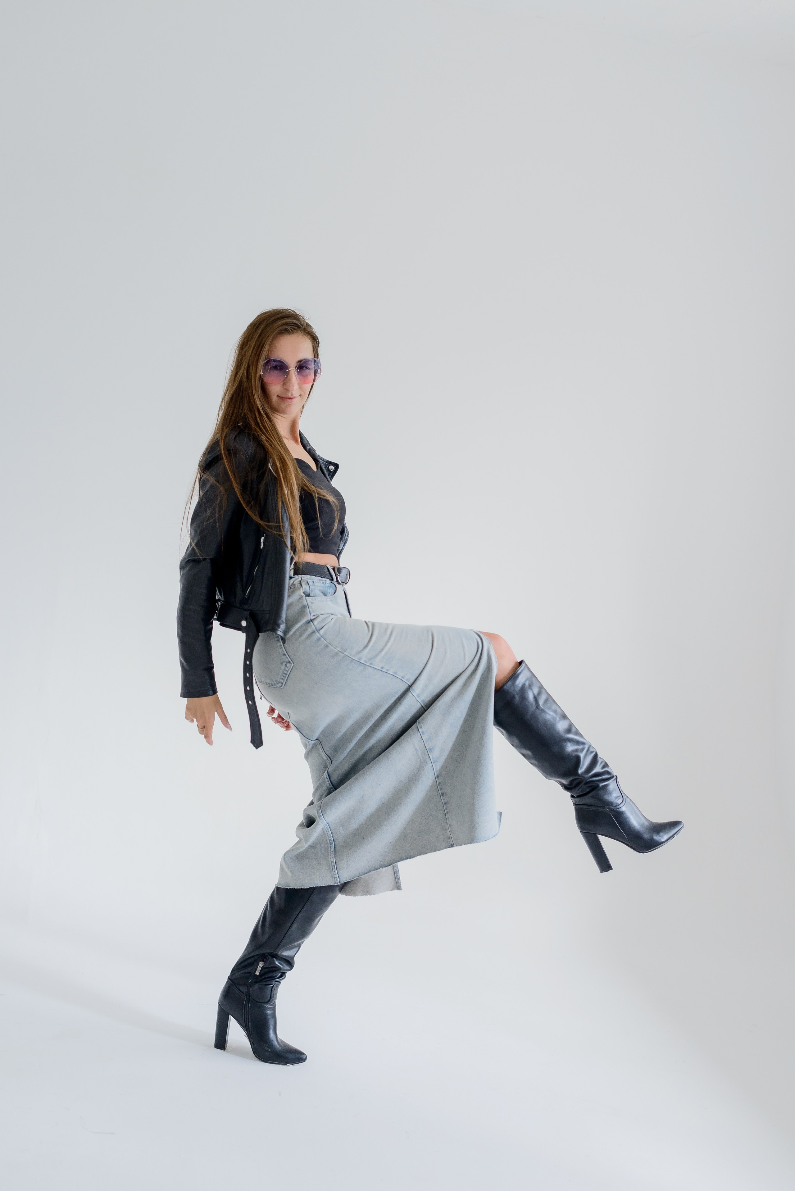 Фотограф для фотосессии в студии Балаково