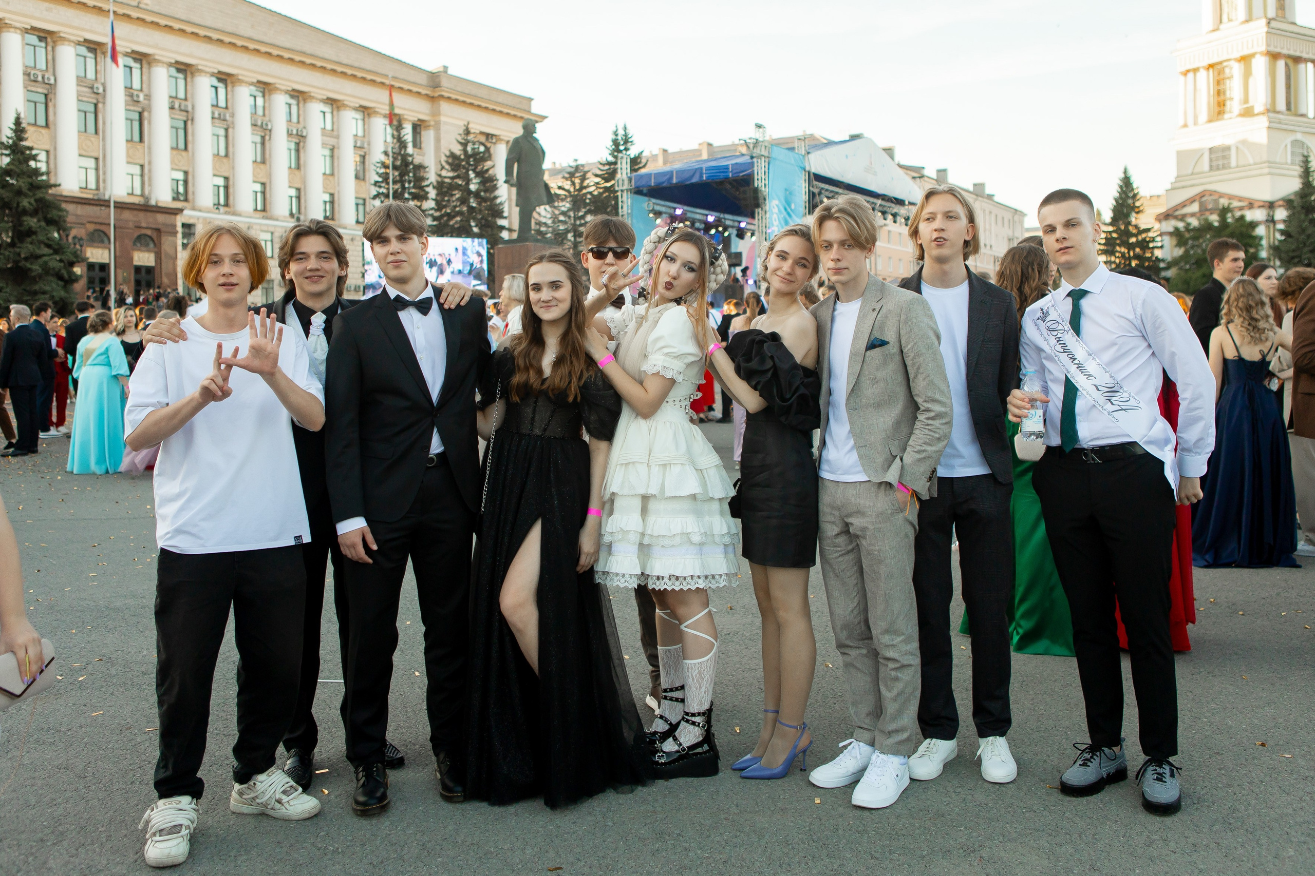 Выпускной Гимназия 12 2024 г. Свадебный и портретный Фотограф в Липецке Дмитрий Котюков