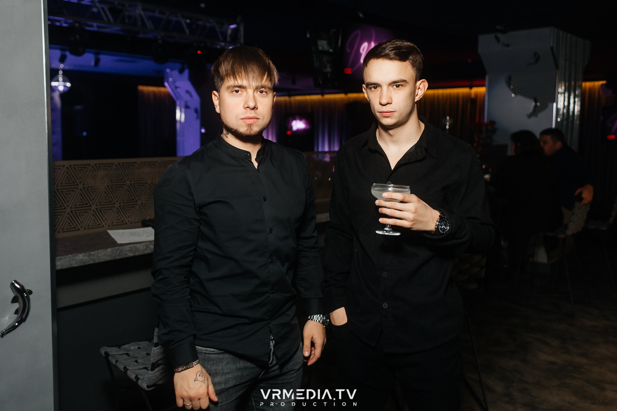 Выходные в караоке-баре «Volna»