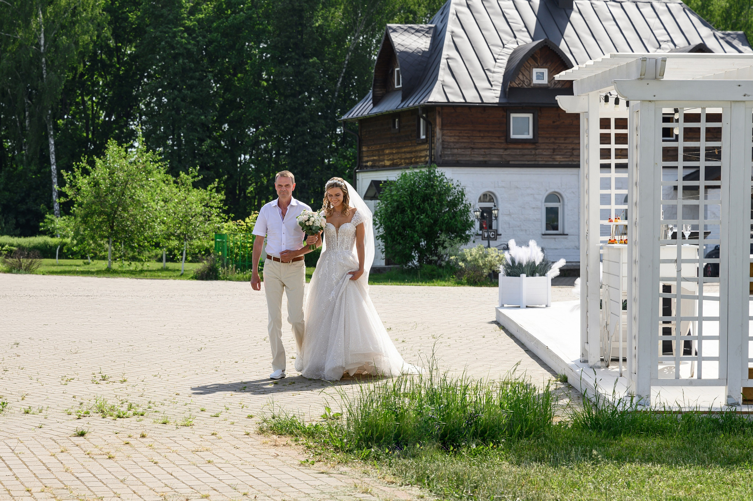 Свадьба шатер Город мастеров — Русская сказка. Свадебный фотограф Москва Юрий Кульман