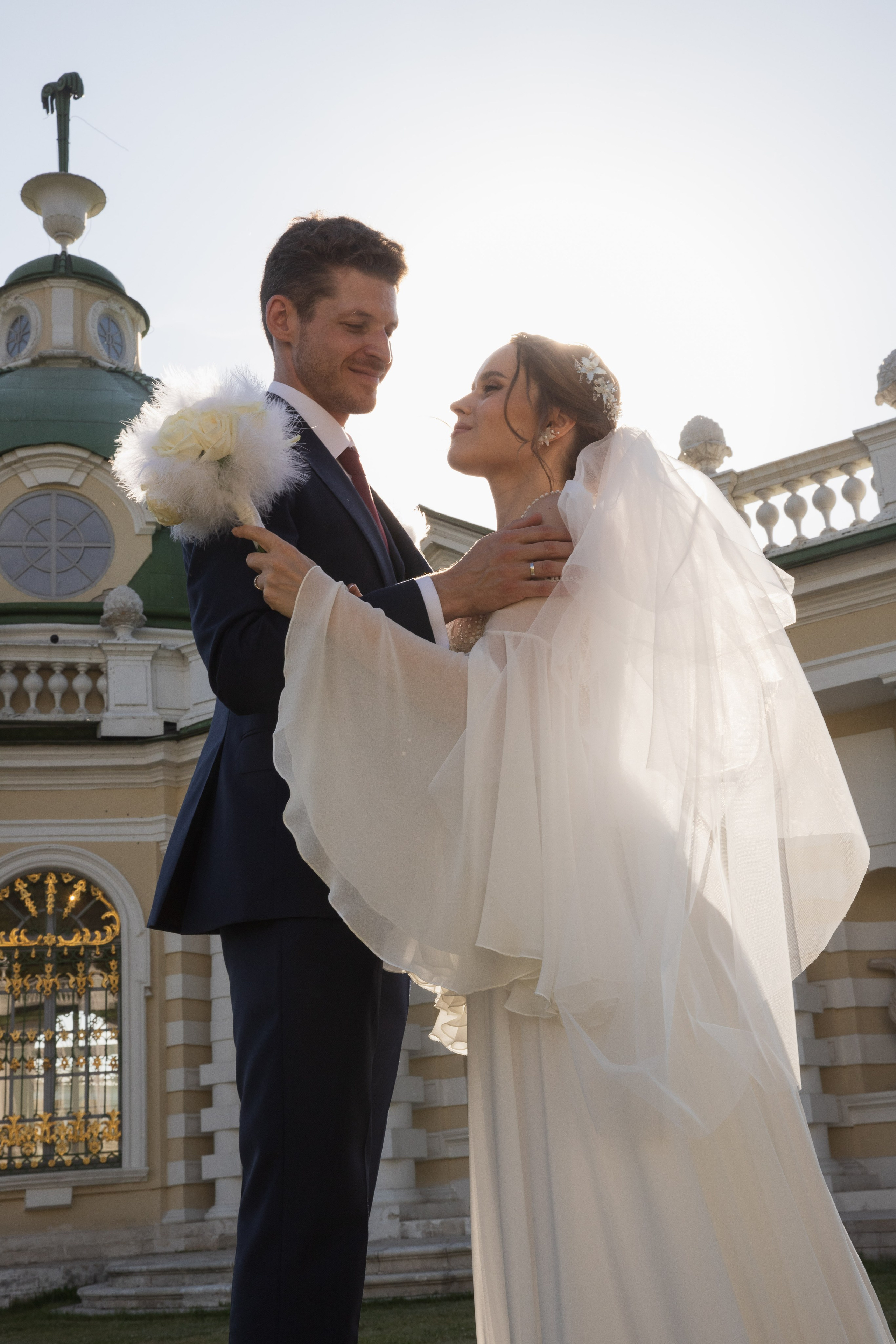 Летняя свадьба в Кусково. Свадебный и портретный фотограф в Москве Мария Кравченко