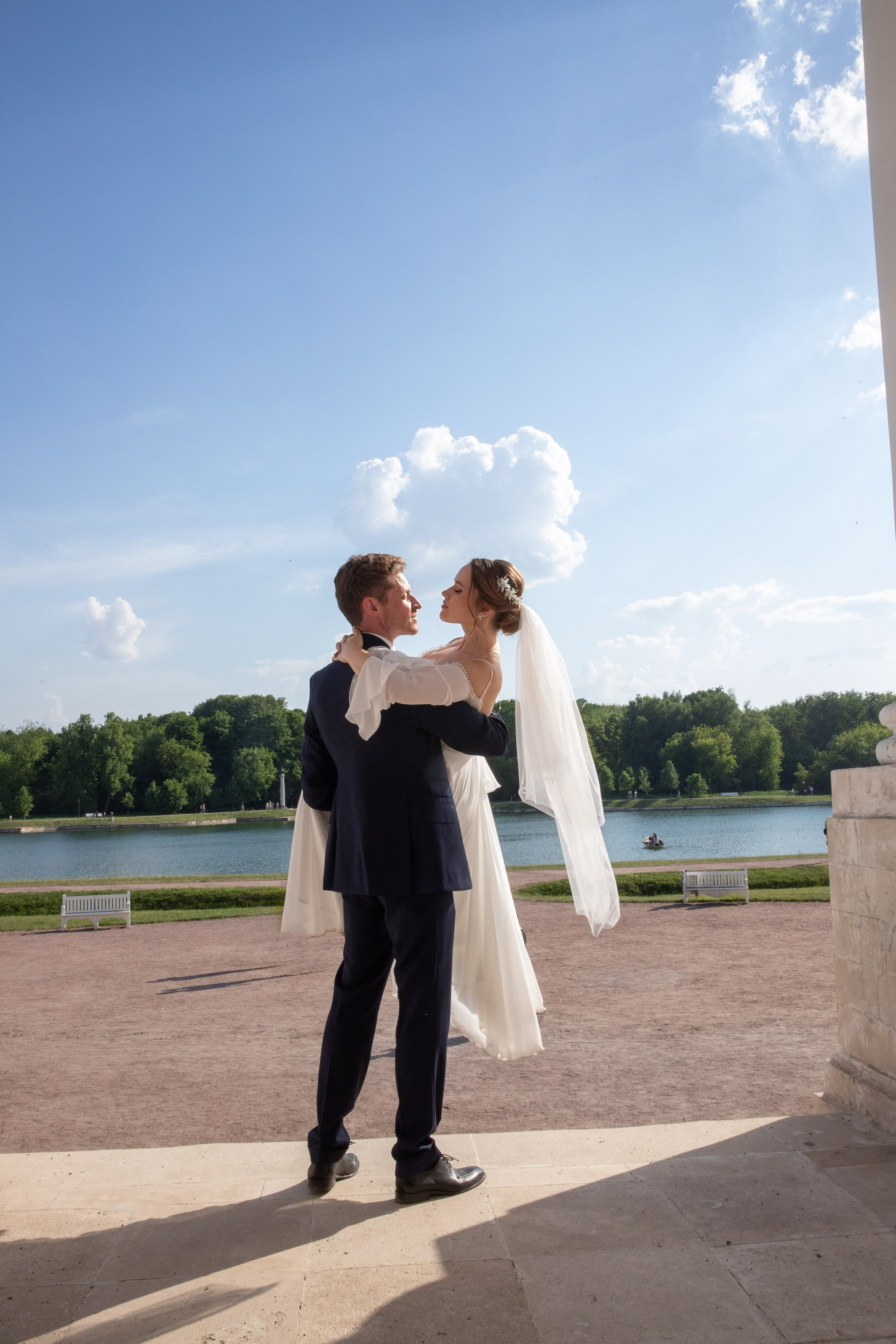 Летняя свадьба в Кусково. Свадебный и портретный фотограф в Москве Мария Кравченко