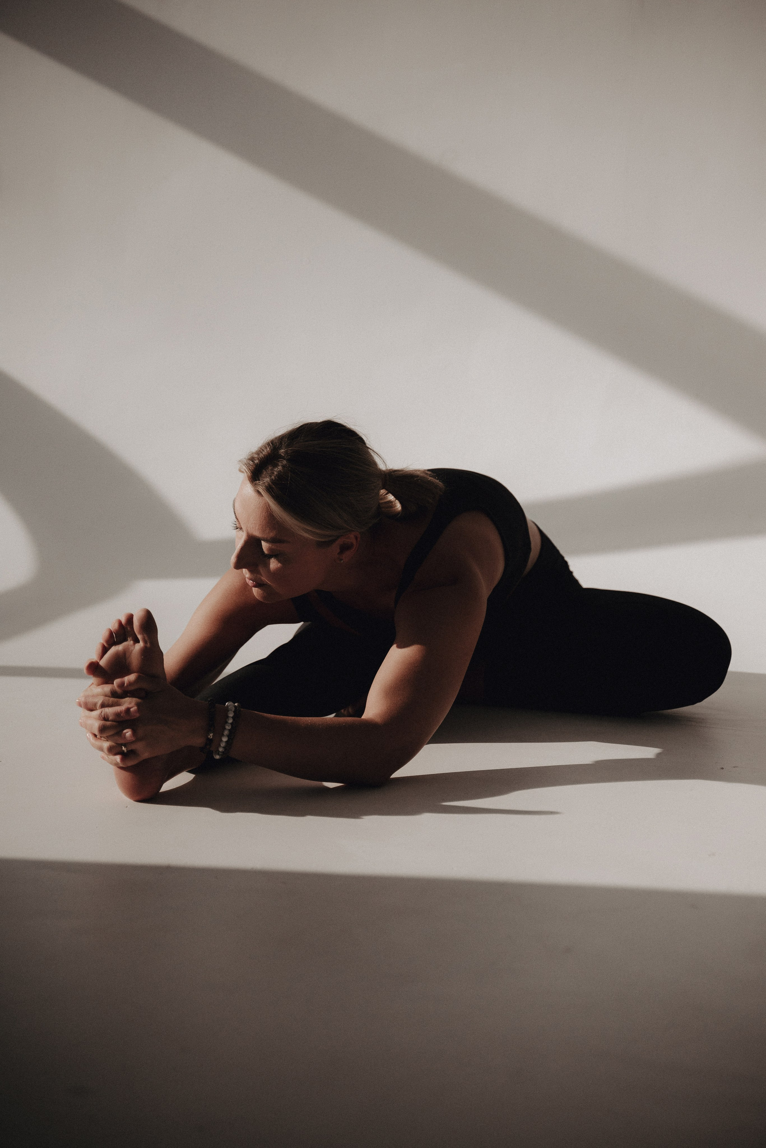 Елена Шахова, йога-тичер. Екатерина Курбанова. Женский фотограф