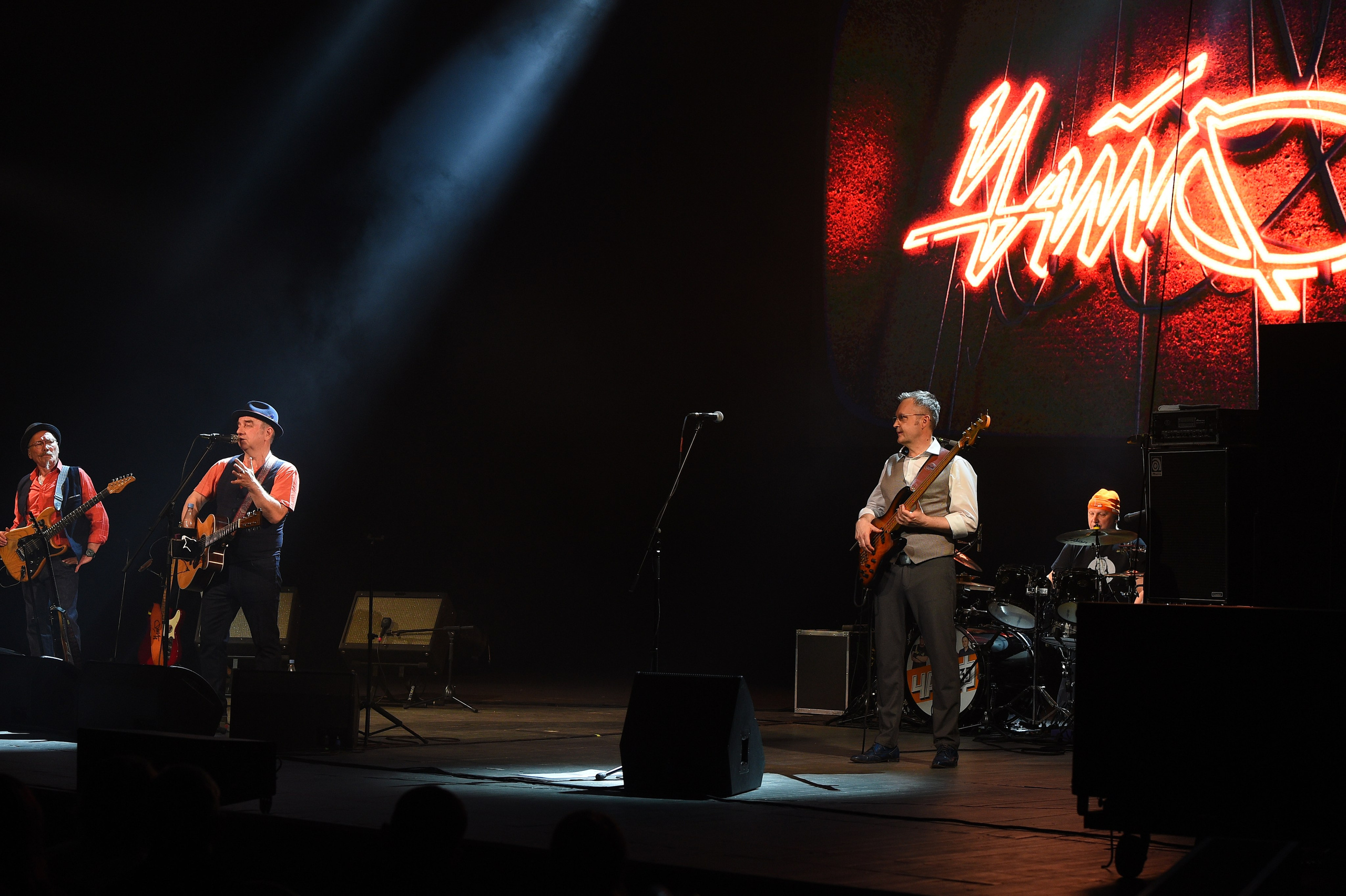 Концерт группы Чайф. Ижевск. 22.05.2022. Спортивный репортажный фотограф в Ижевске Сергей Мерзляков