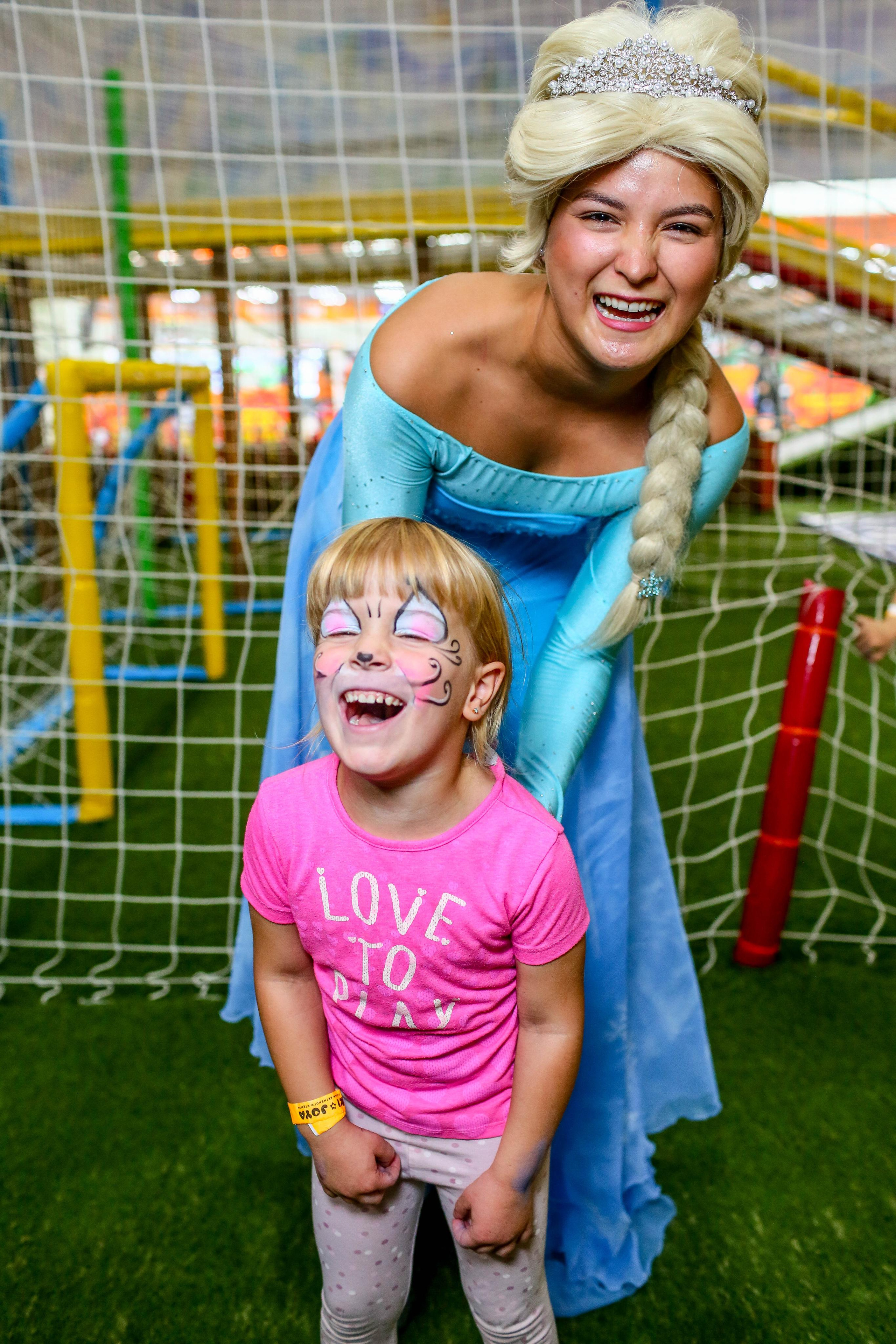 детская фотосессия в Санкт-Петербурге, фотограф Joky joya, детский и семейный фотограф и видеограф СПб. Фотограф на детский праздник в День Рождения в развлекательном центре Питера